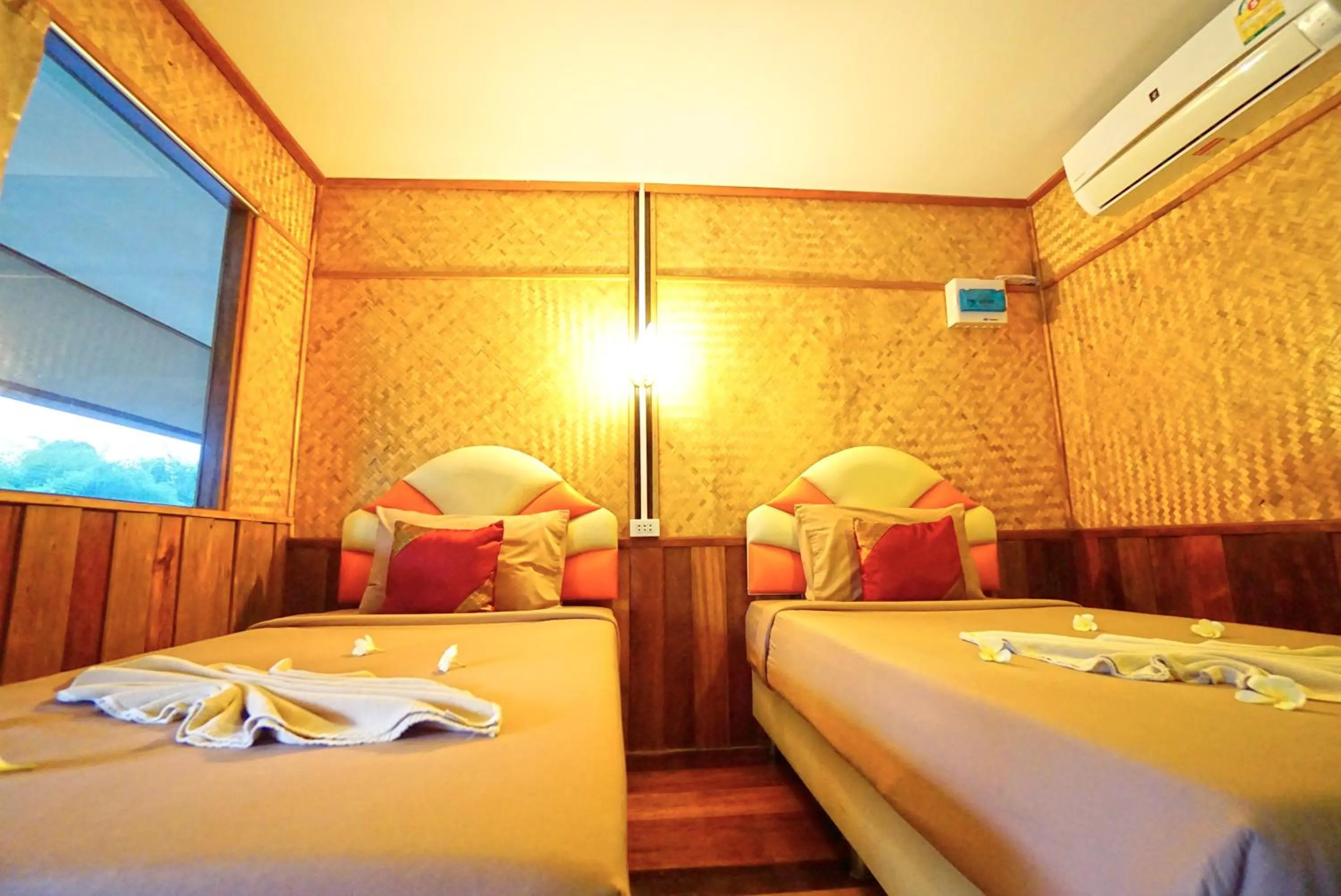 Bed in Star Hill River Kwai Resort