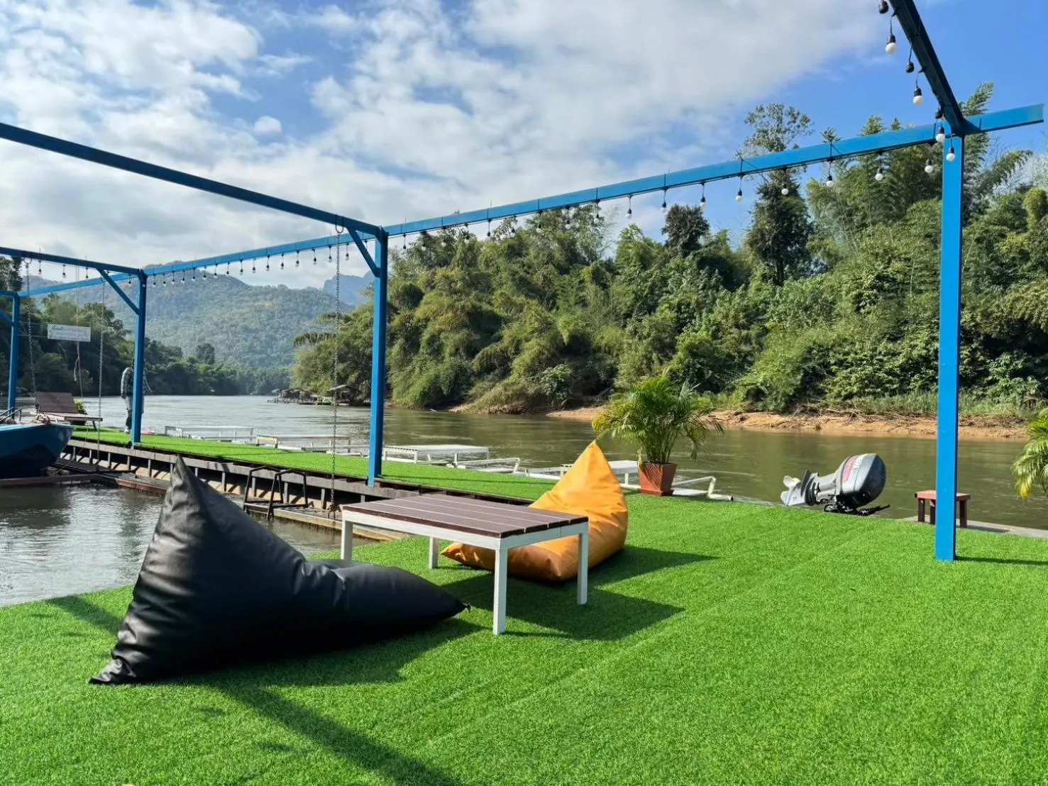 sunbed in Star Hill River Kwai Resort