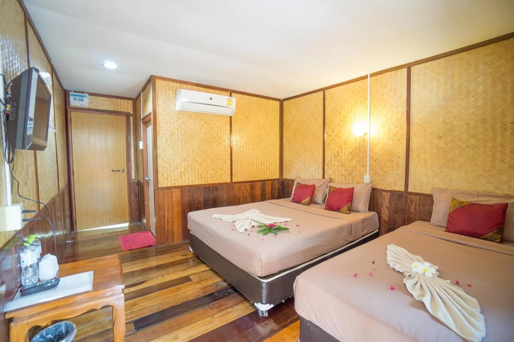 Bed in Star Hill River Kwai Resort