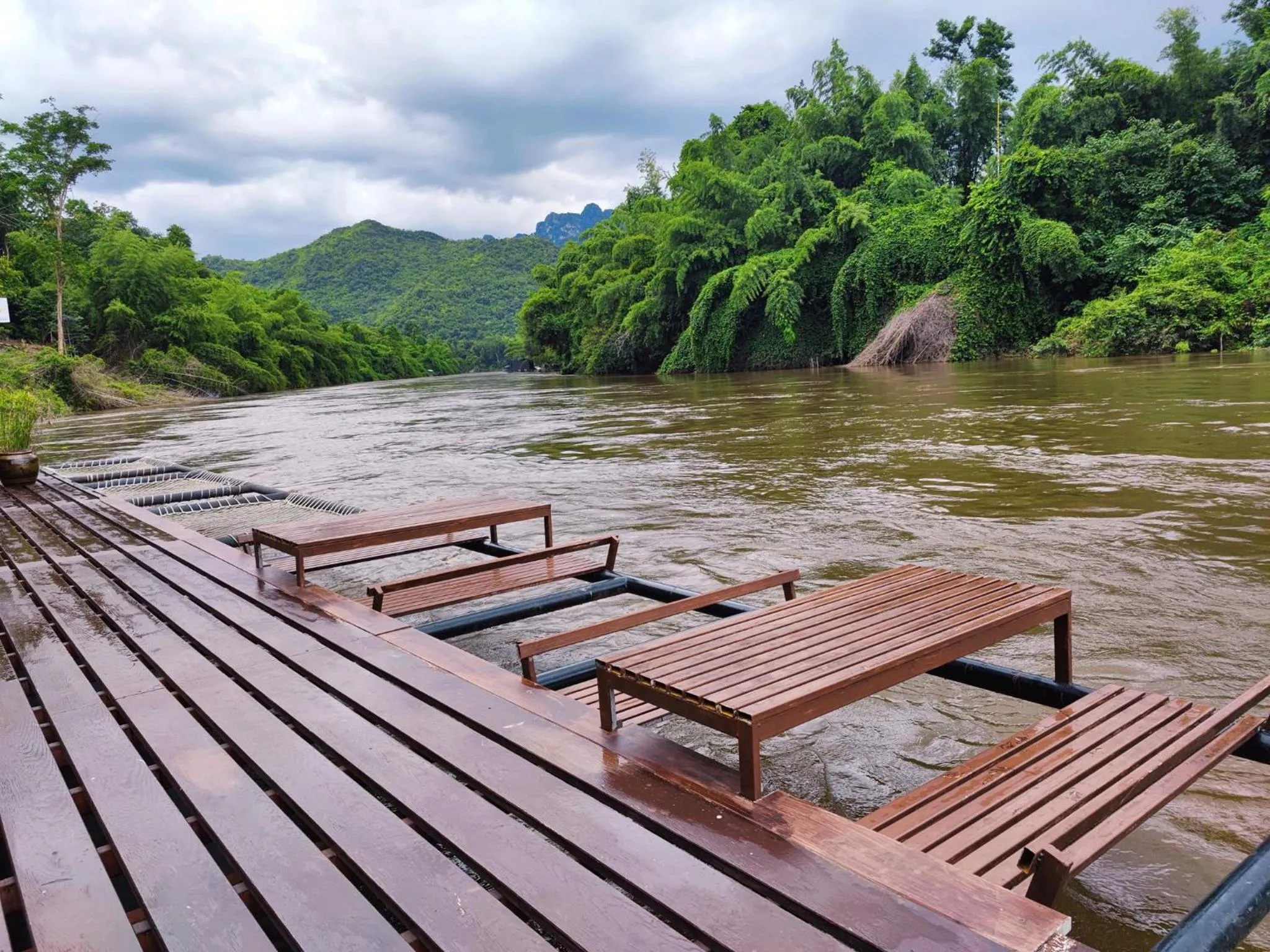Swimming pool in Star Hill River Kwai Resort