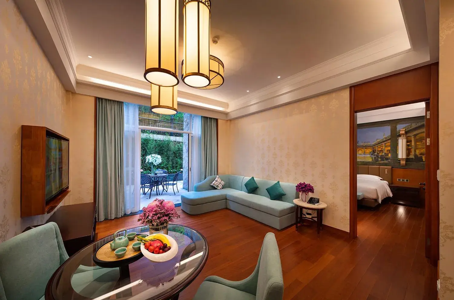 Living room in Good View Hotel Tangxia - 15 mins drive from Dongguan South Railway Station Living room in Good View Hotel Tangxia - 15 mins drive from Dongguan South Railway Station