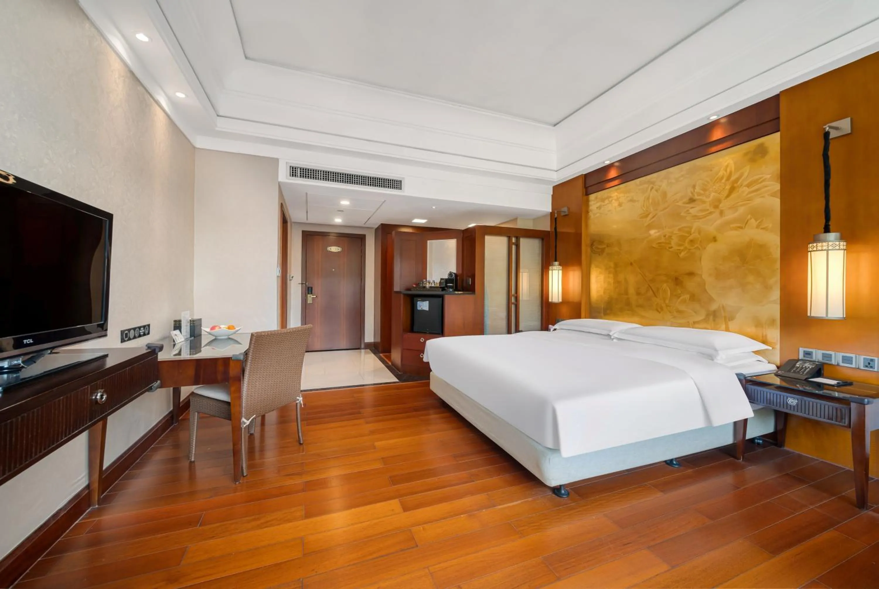 Photo of the whole room in Good View Hotel Tangxia - 15 mins drive from Dongguan South Railway Station