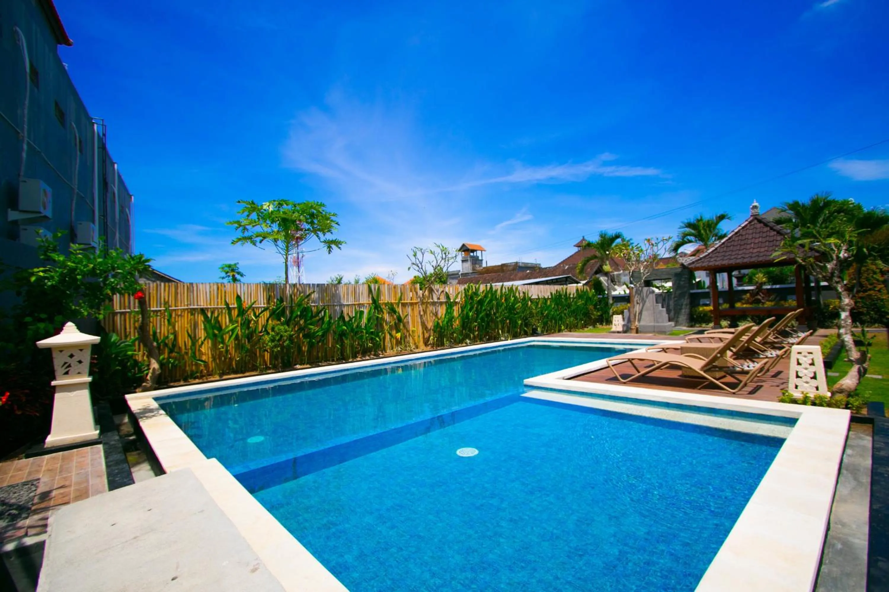Pool view in Srikandi Inn