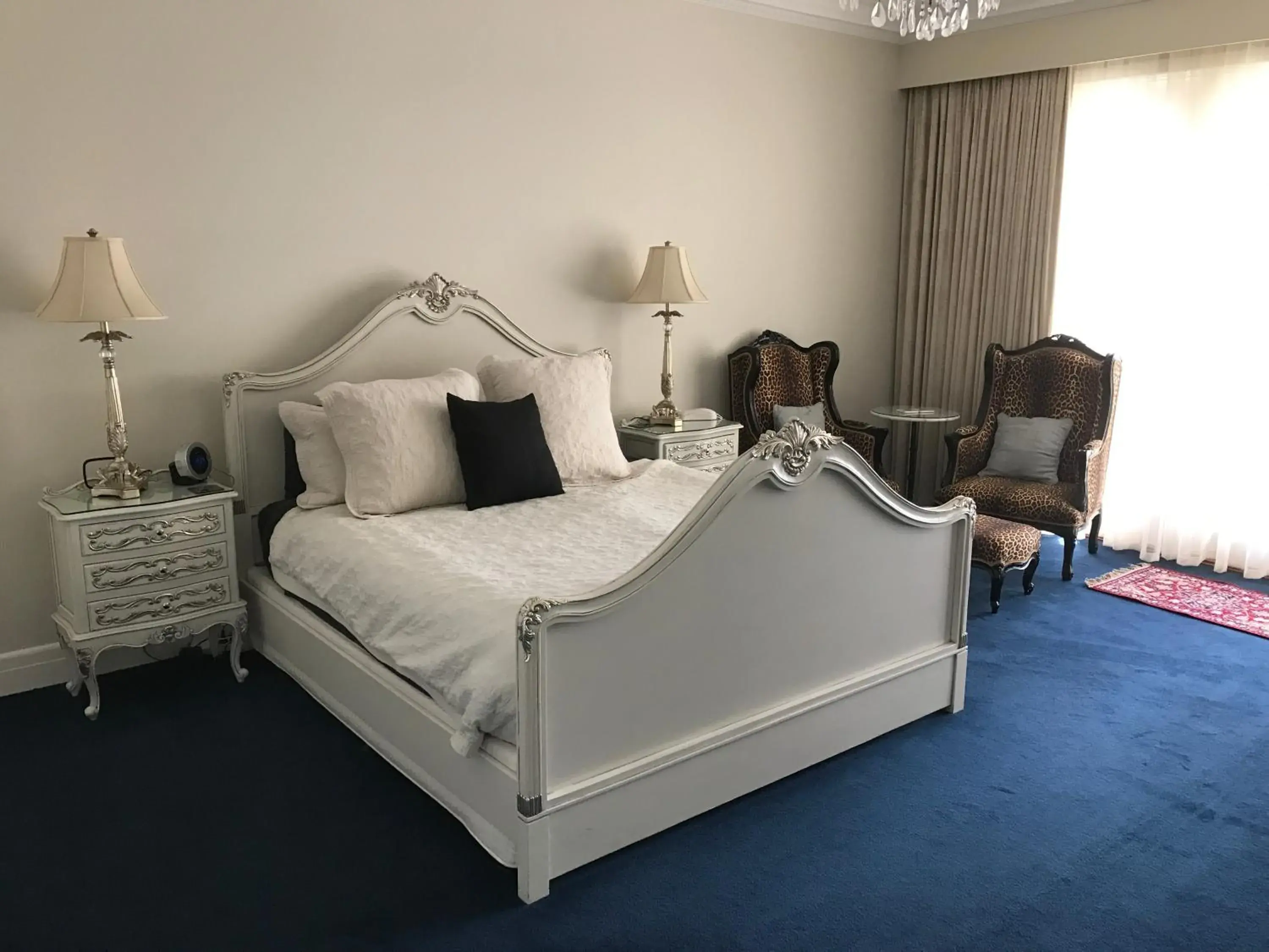 Silver Deluxe Room With Pool View in Freeman On Ford Silver Deluxe Room With Pool View in Freeman On Ford