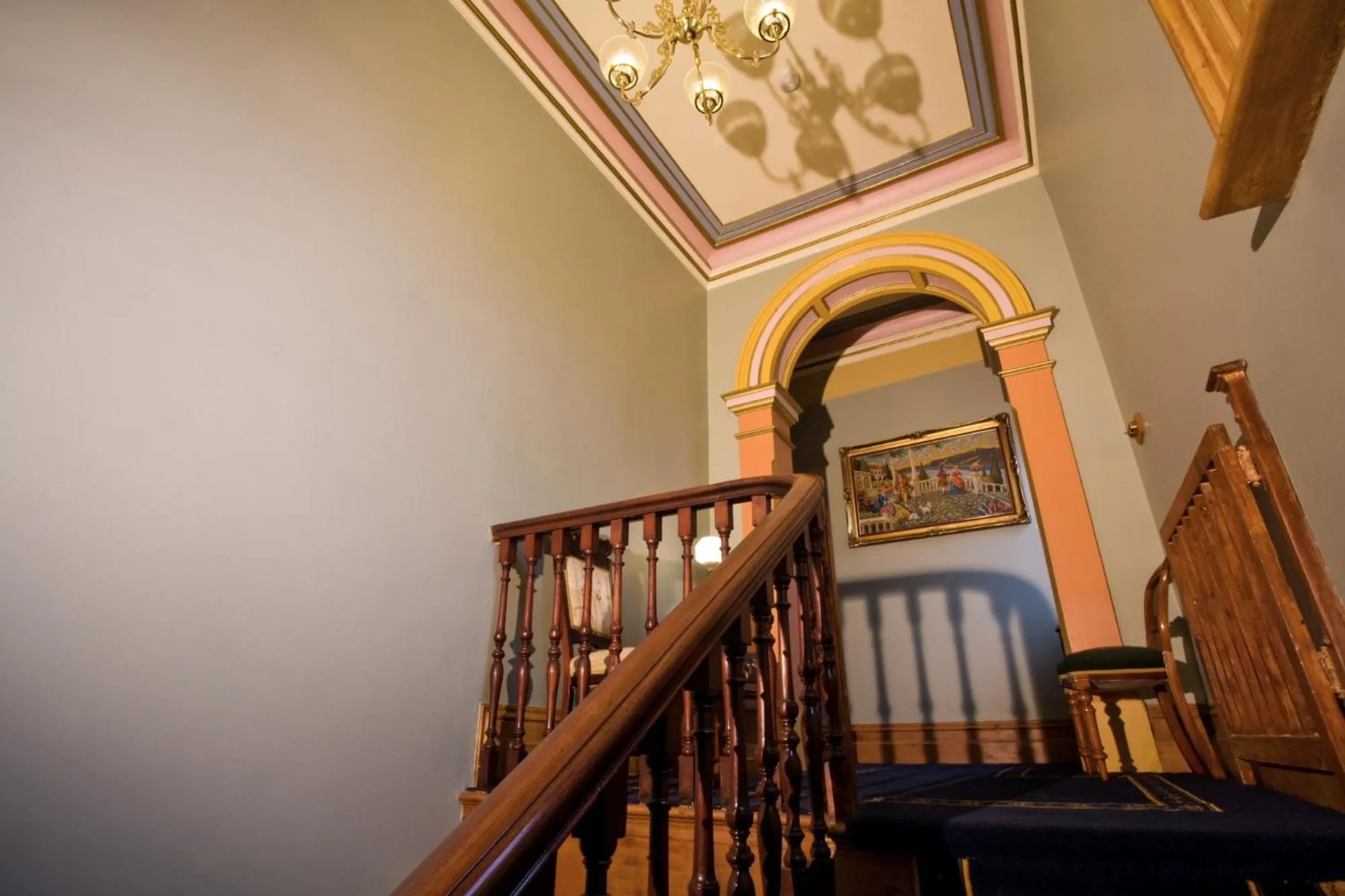 Decorative detail in Freeman On Ford