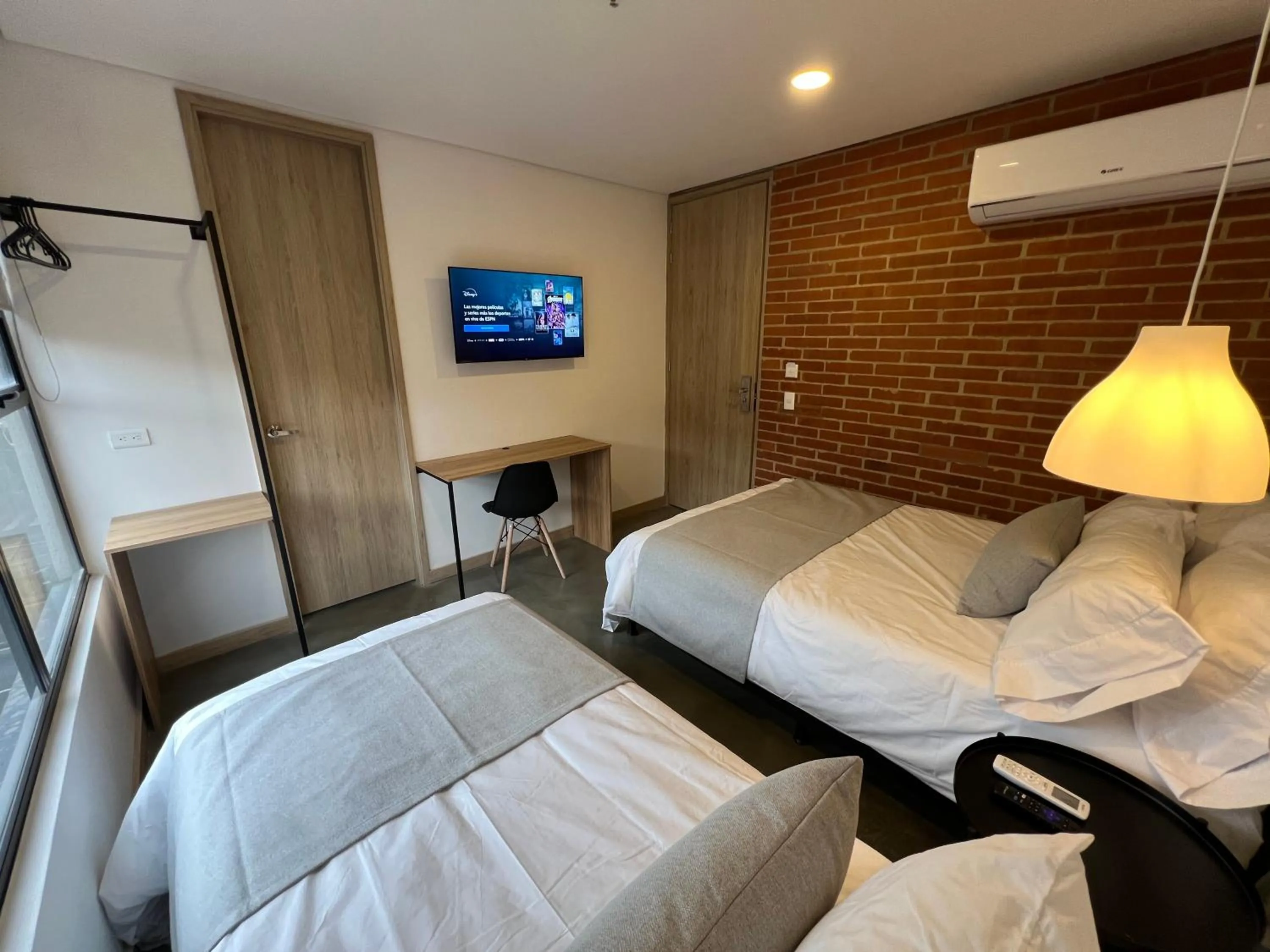 Triple Room in Akela30 Hotel