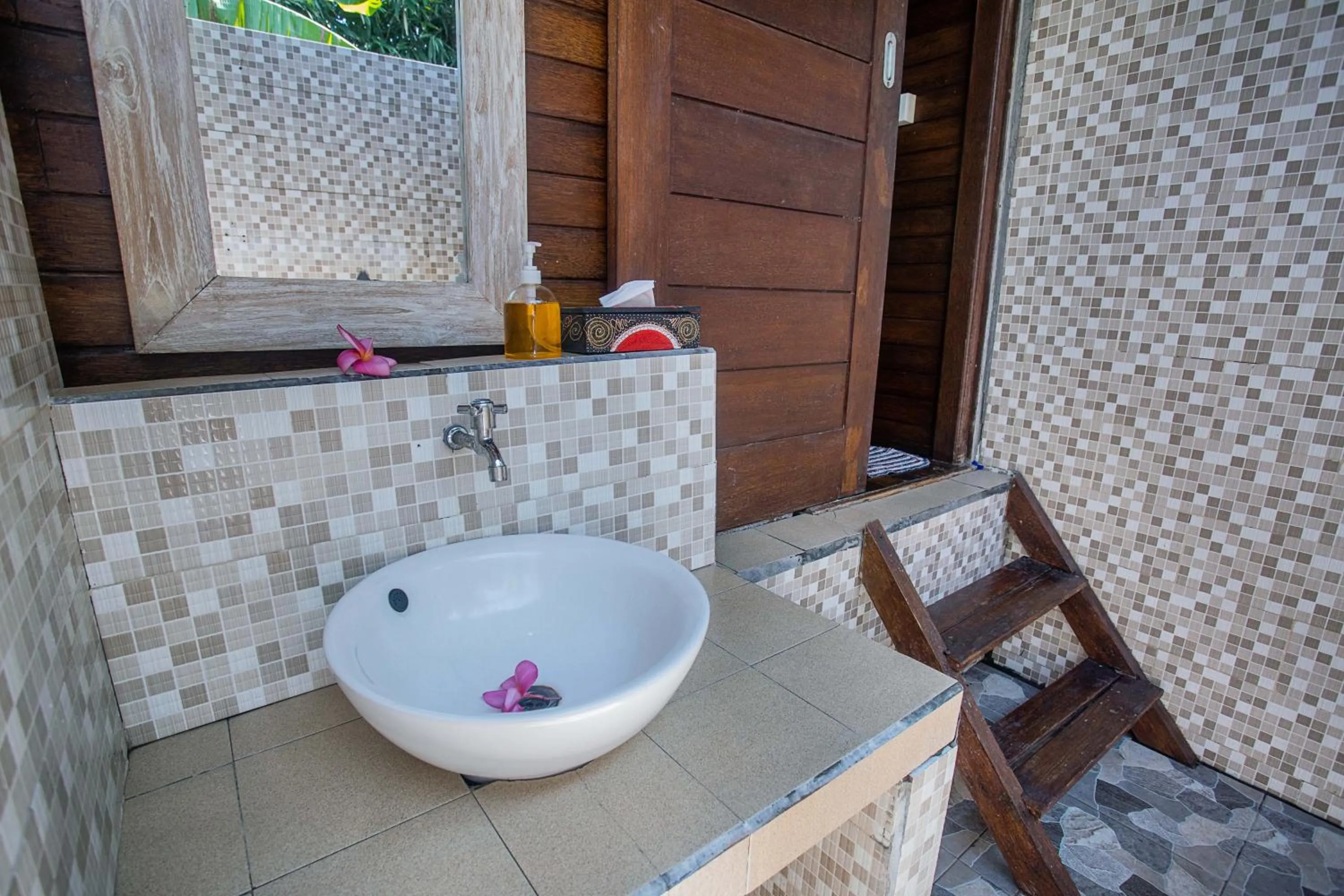 Bathroom in The Cozy Villas Lembongan