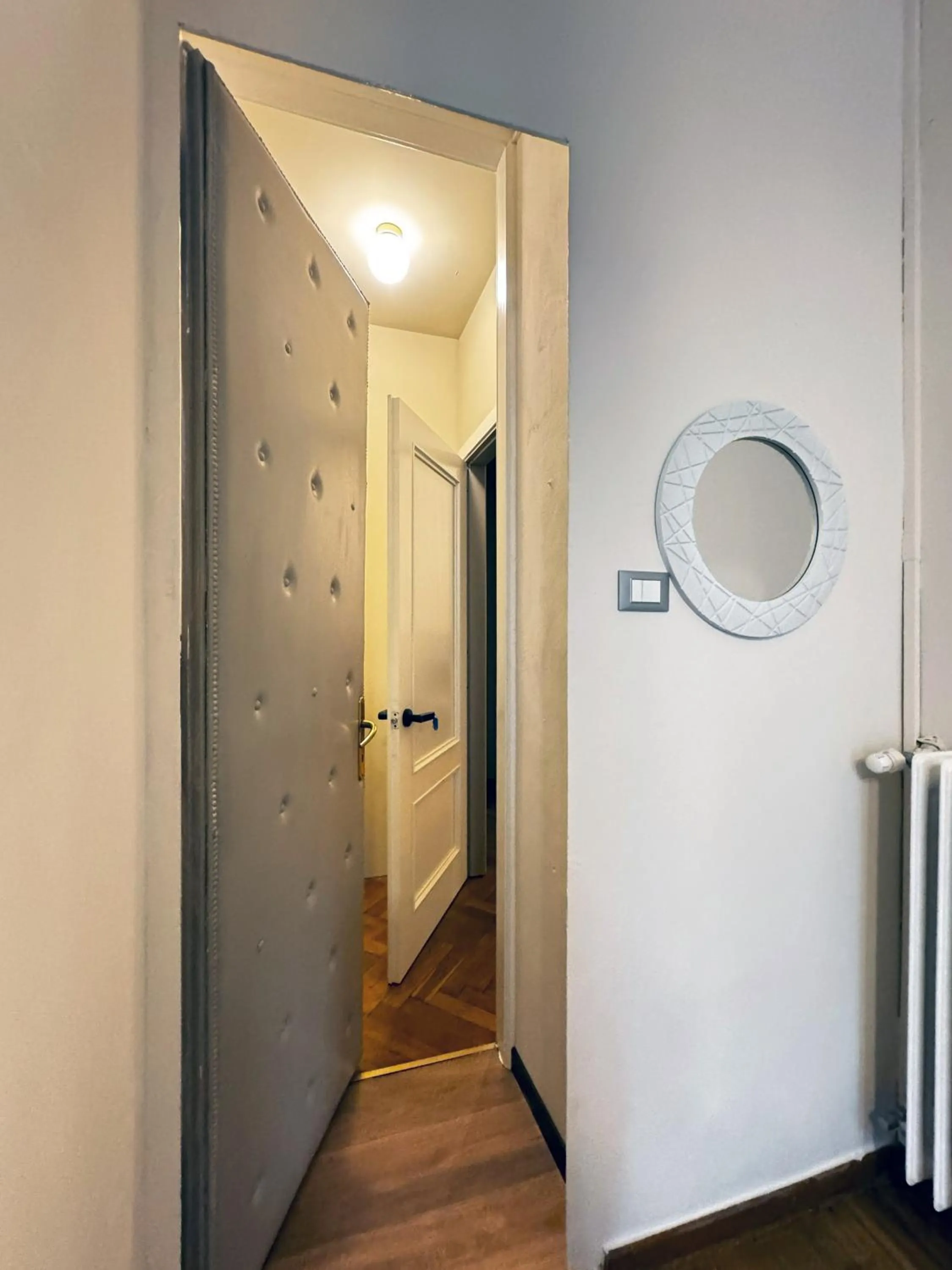 Photo of the whole room in Bed and Chic art rooms