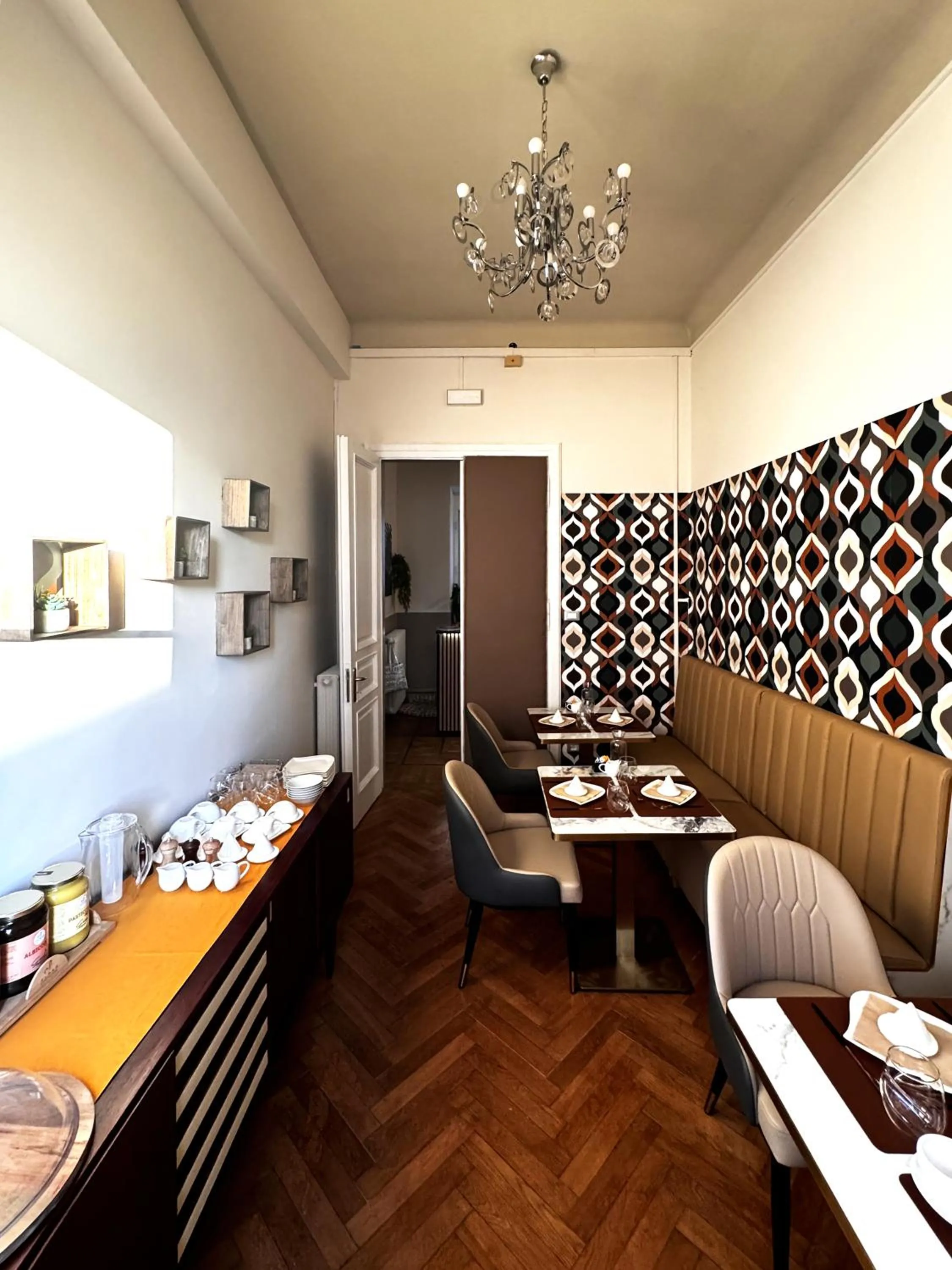 Food and drinks in Bed and Chic art rooms