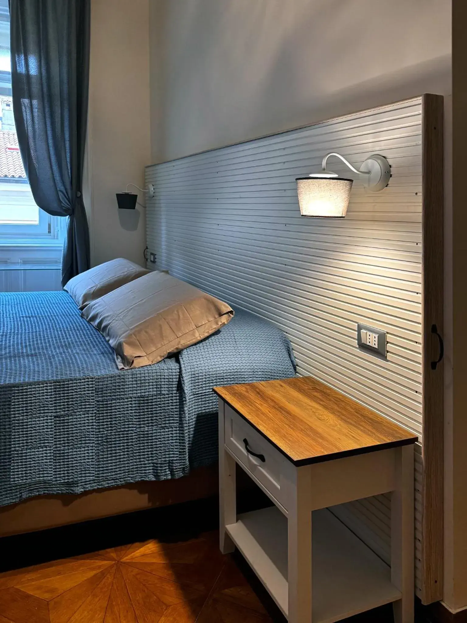 Bedroom, Bed in Bed and Chic art rooms Bedroom, Bed in Bed and Chic art rooms