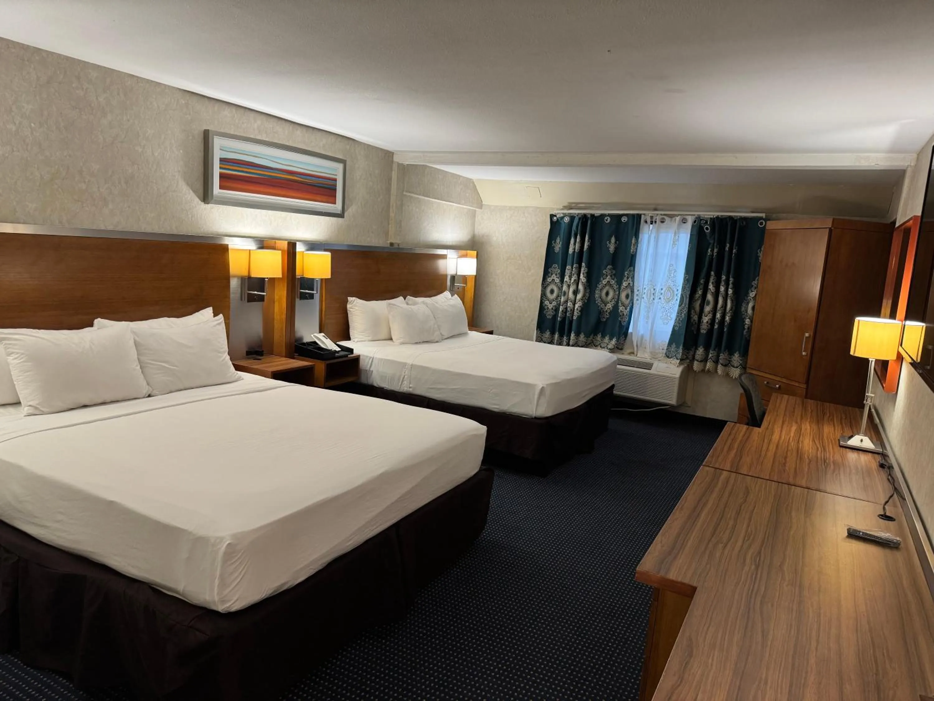 Photo of the whole room, Bed in Hiltop Hotel