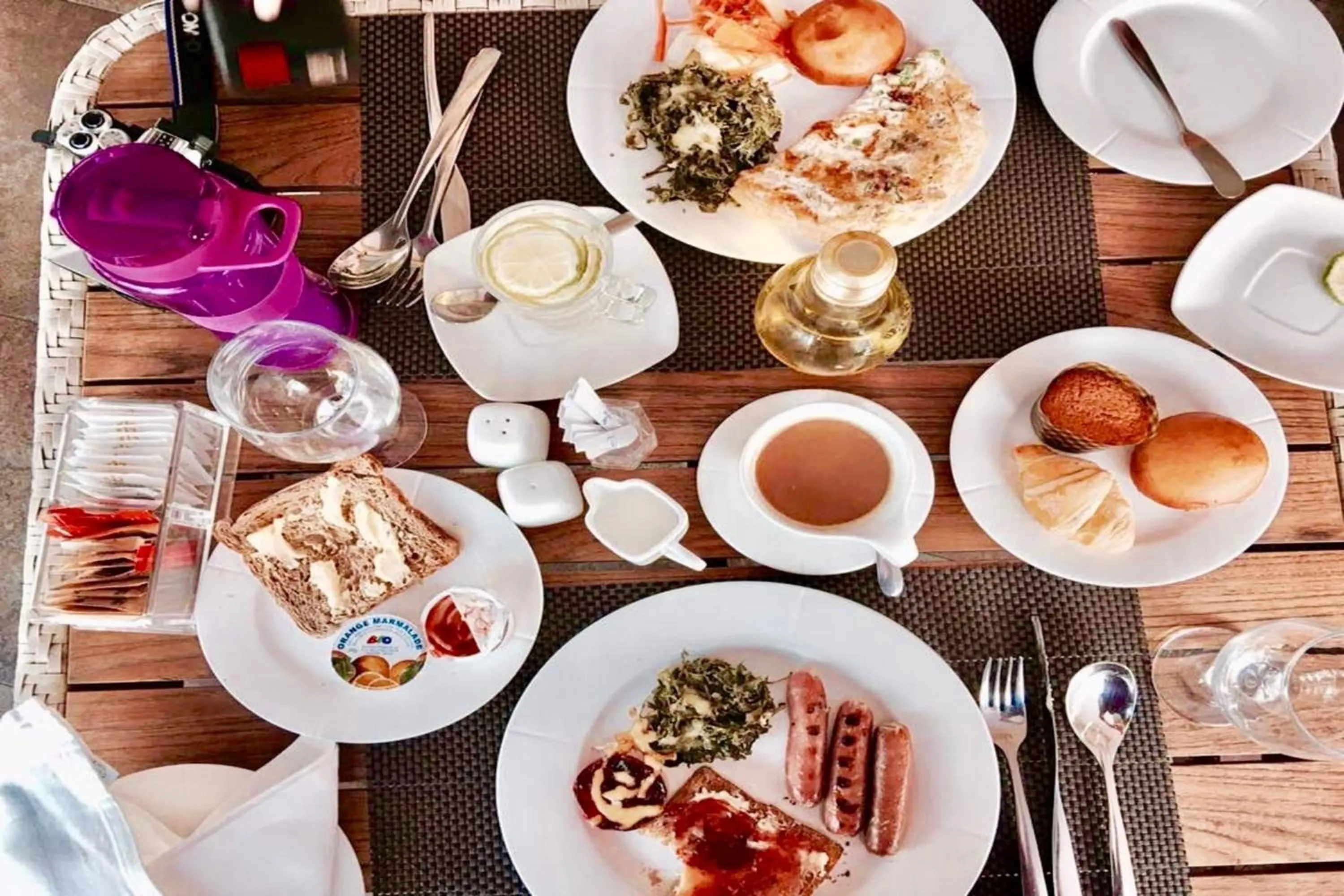 Continental breakfast in The Concord Hotel & Suites