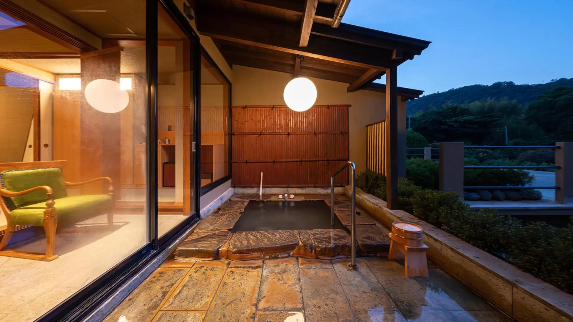 Bath in Isaribi (No Children)