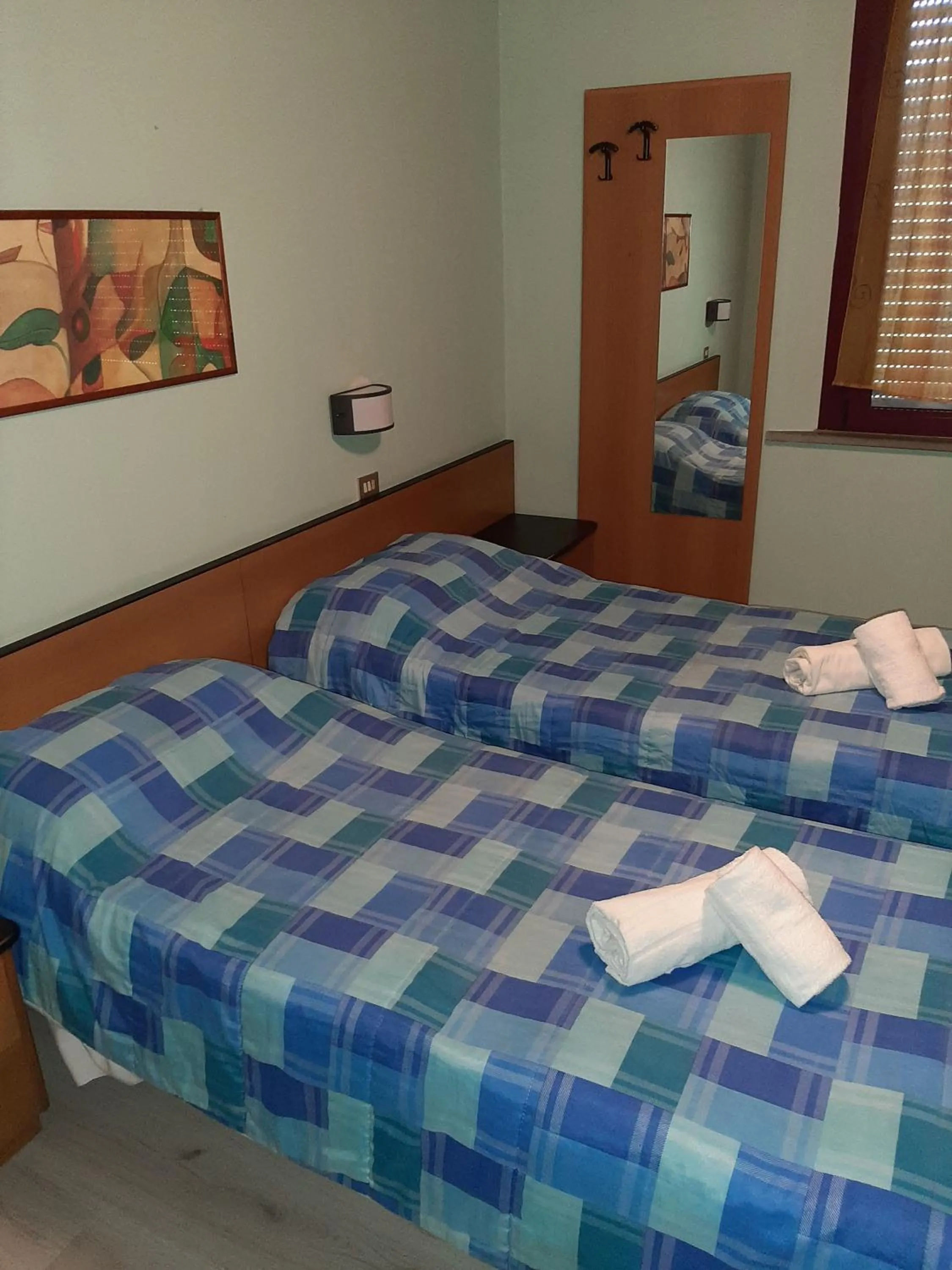 Bedroom in Hotel Niagara