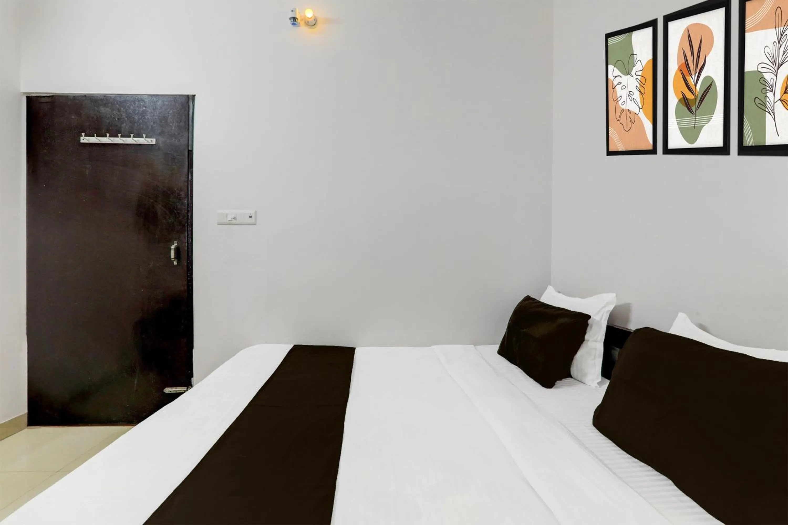 Bed in Super Hotel O Indira Nagar