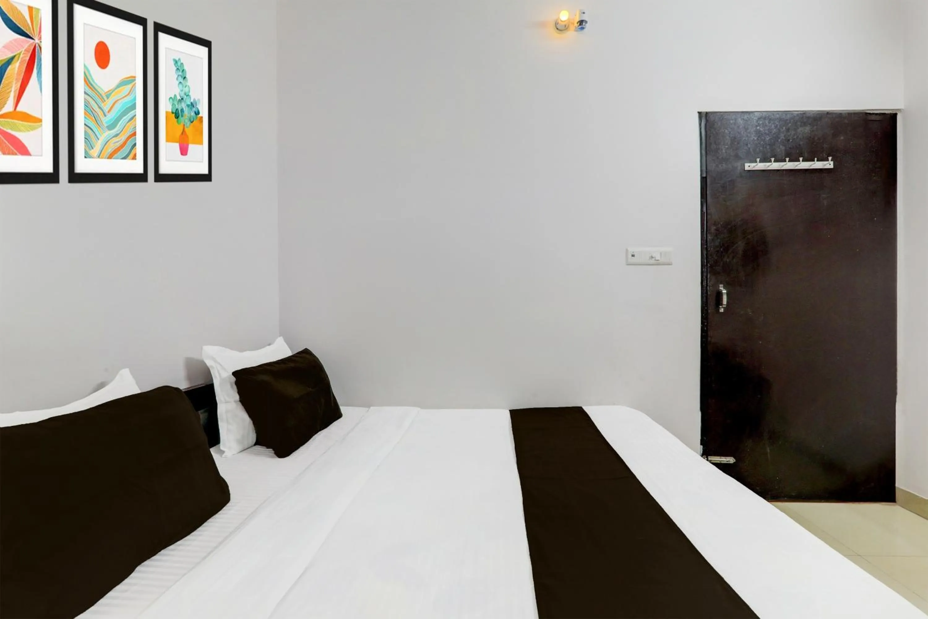Bed in Super Hotel O Indira Nagar
