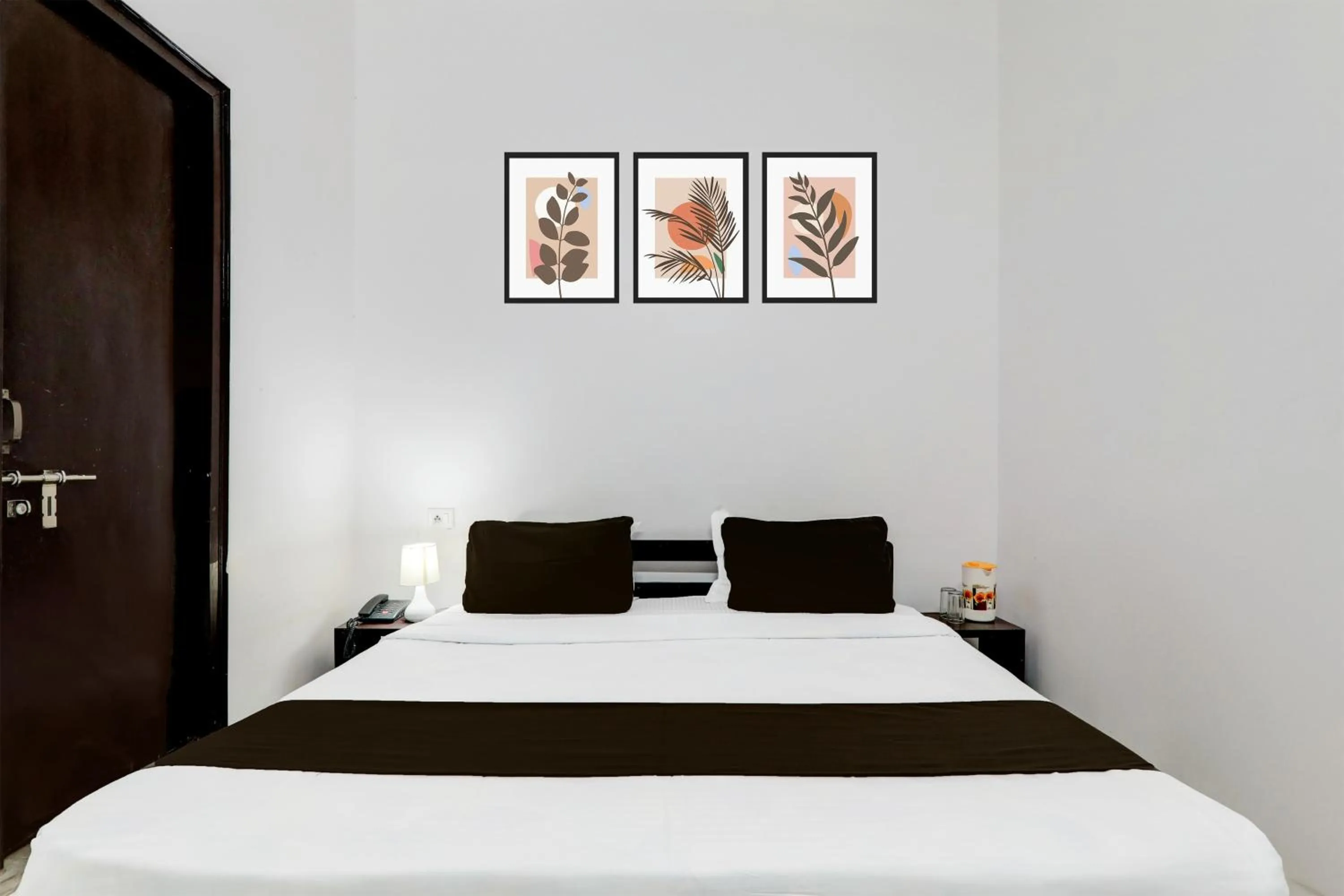 Bedroom, Bed in Super Hotel O Indira Nagar