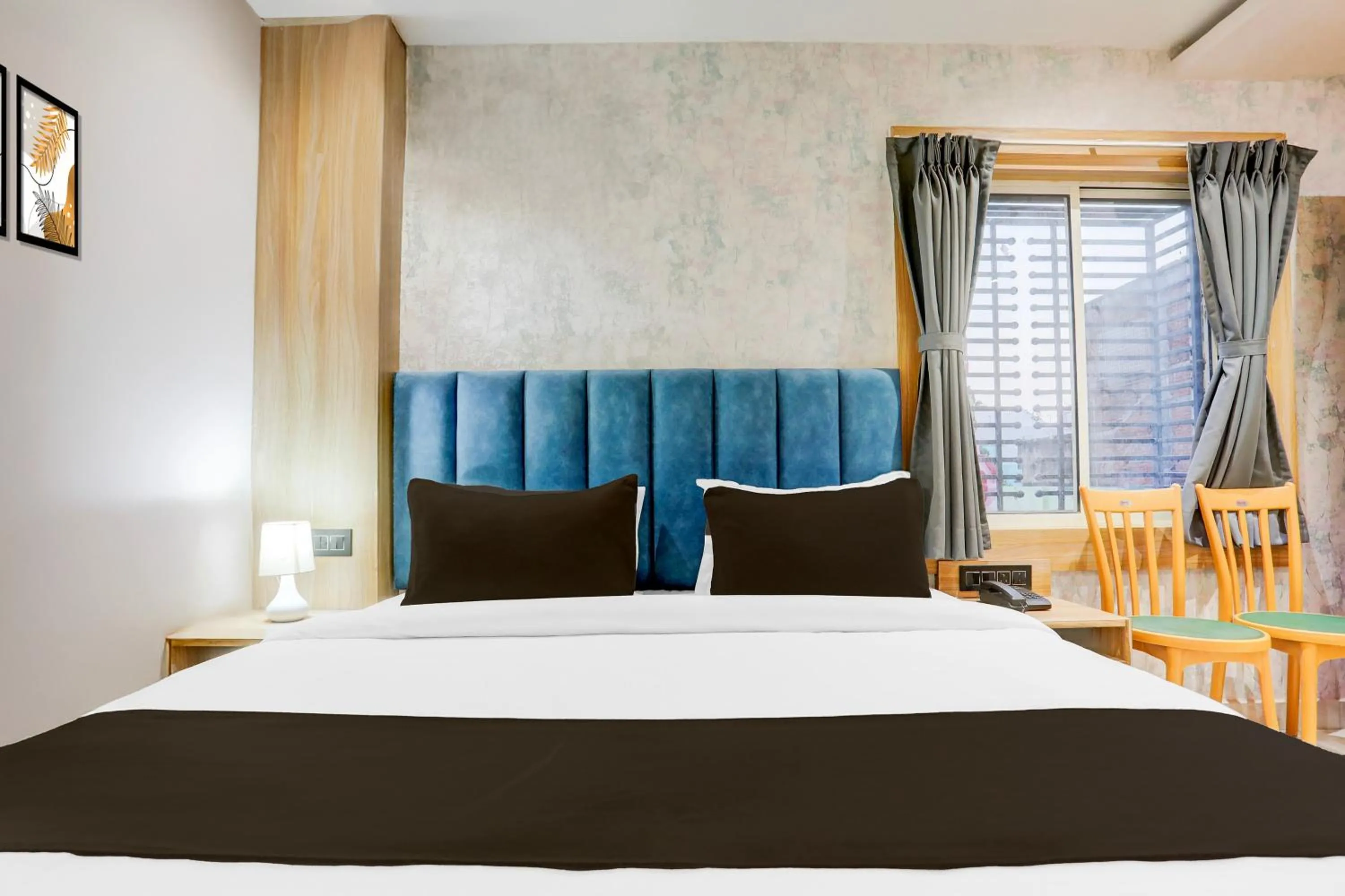 Bedroom, Bed in Super Collection O Manikarnika Sahi Near Jagannath Temple