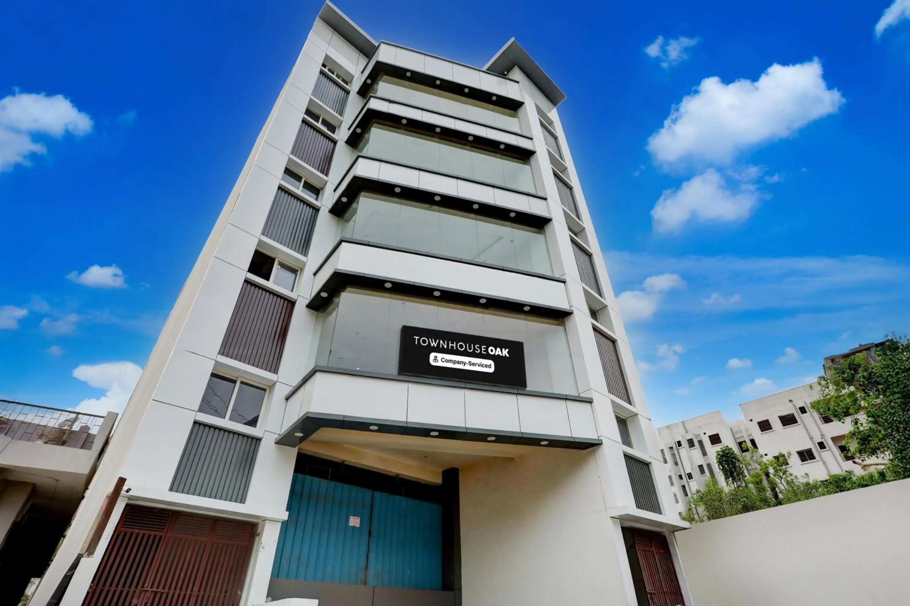 Facade/entrance in Super Townhouse Oak AIIMS Walmi Govindpur