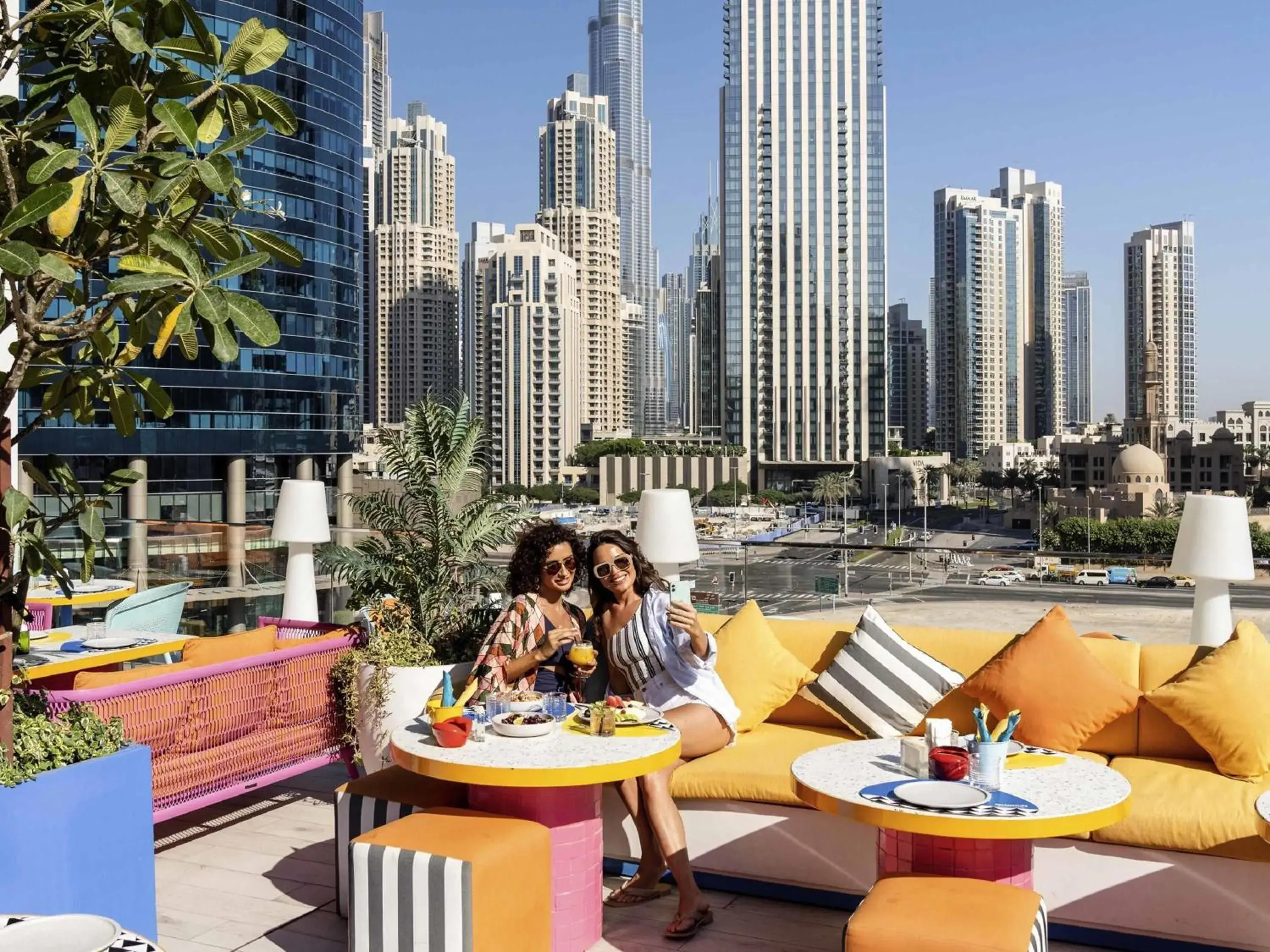 Lounge or bar in Pullman Dubai Downtown Lounge or bar in Pullman Dubai Downtown