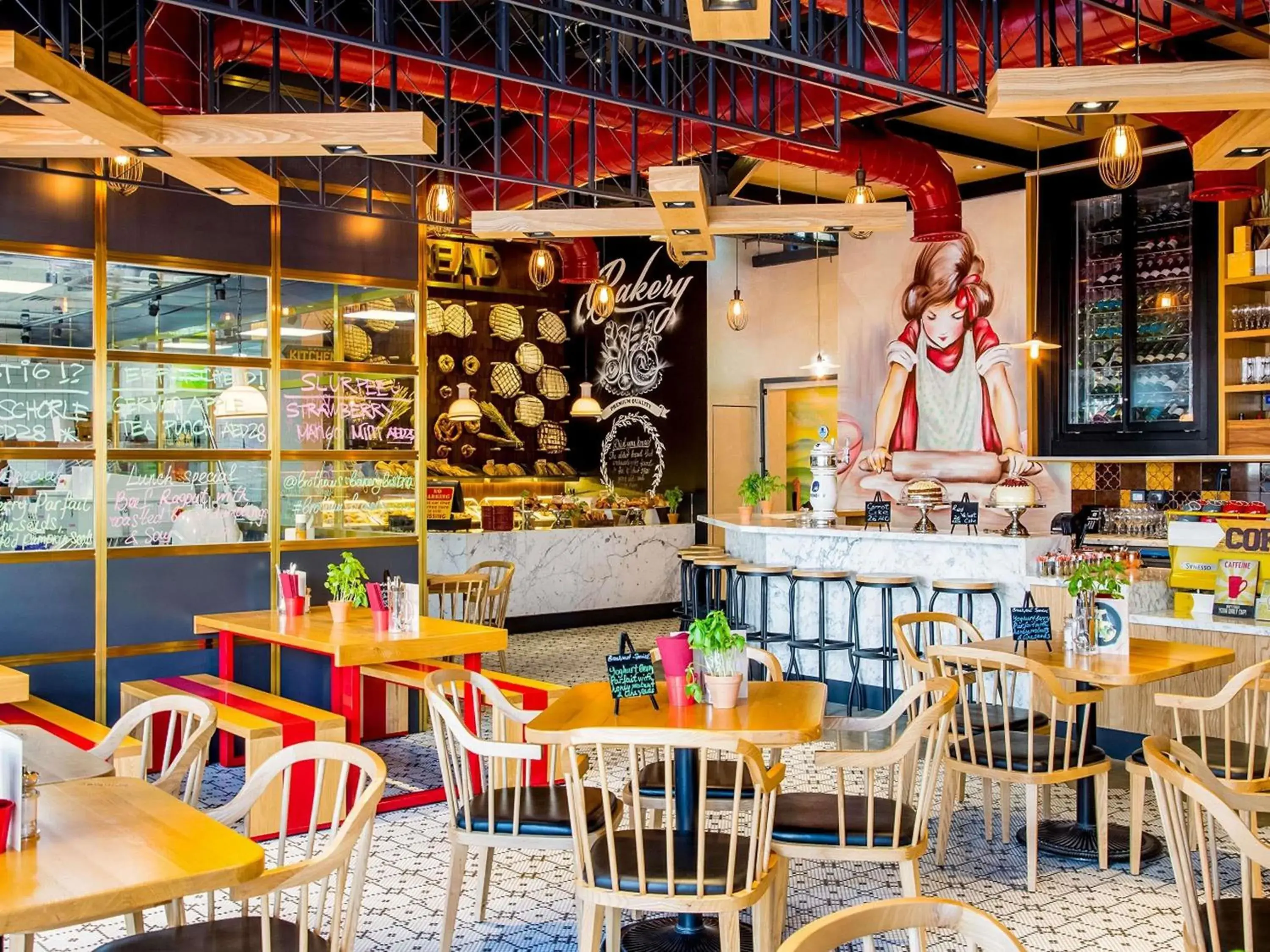 Lounge or bar in Pullman Dubai Downtown Lounge or bar in Pullman Dubai Downtown