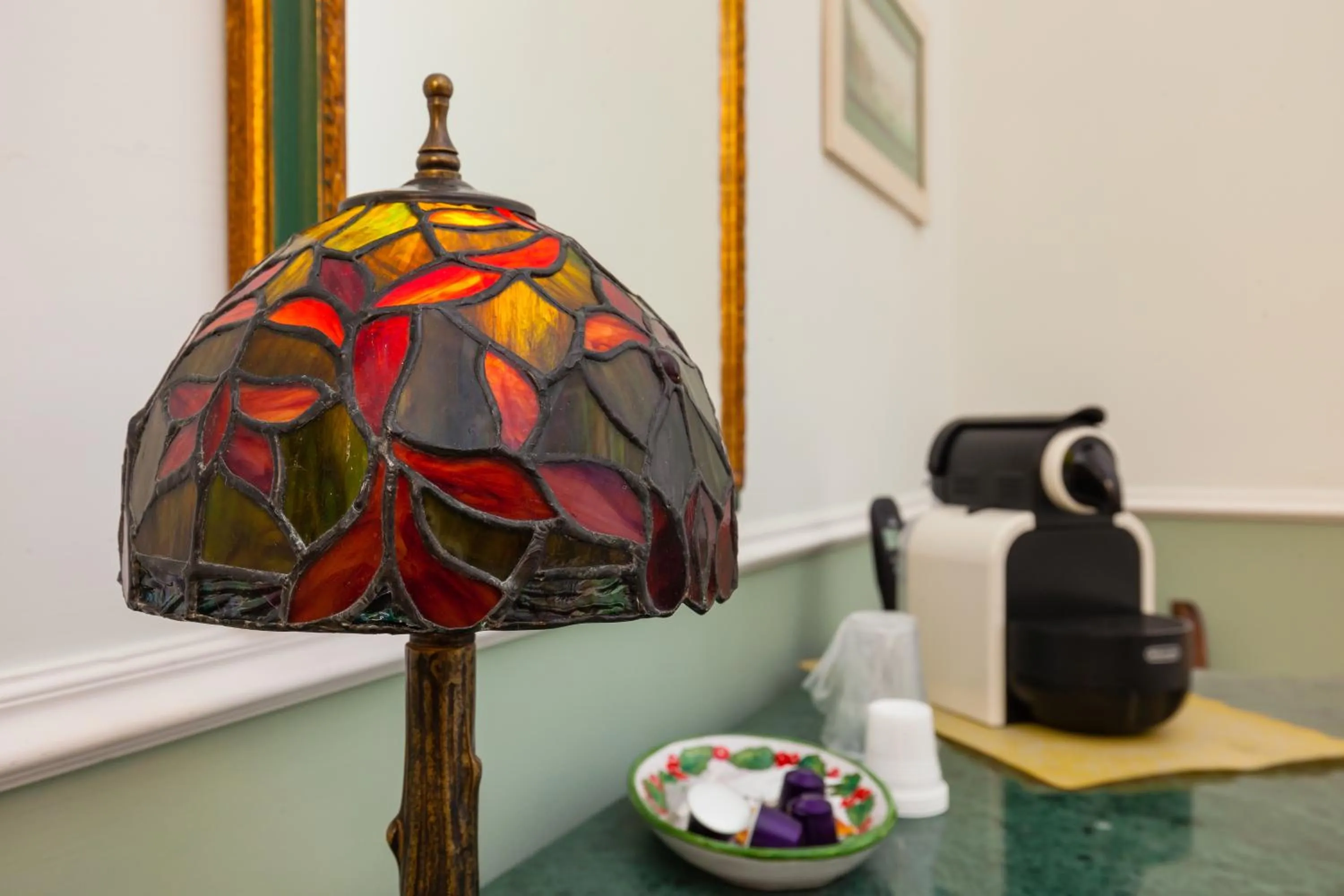 Decorative detail in At Home Lettieri