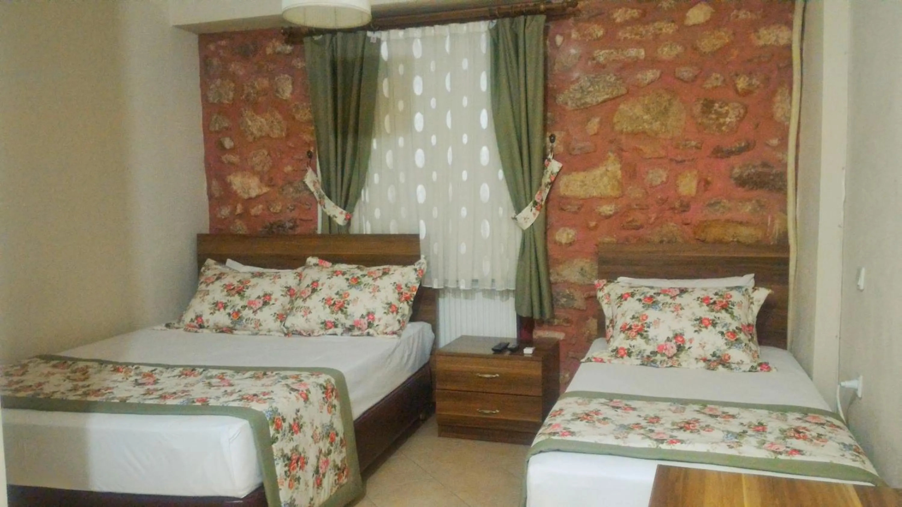 Photo of the whole room, Bed in Odunluk Tas Konak Hotel