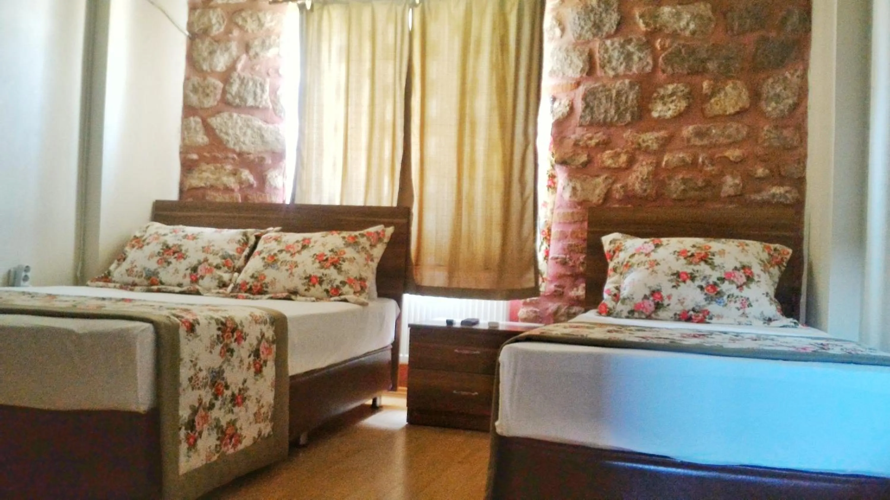 Photo of the whole room, Bed in Odunluk Tas Konak Hotel