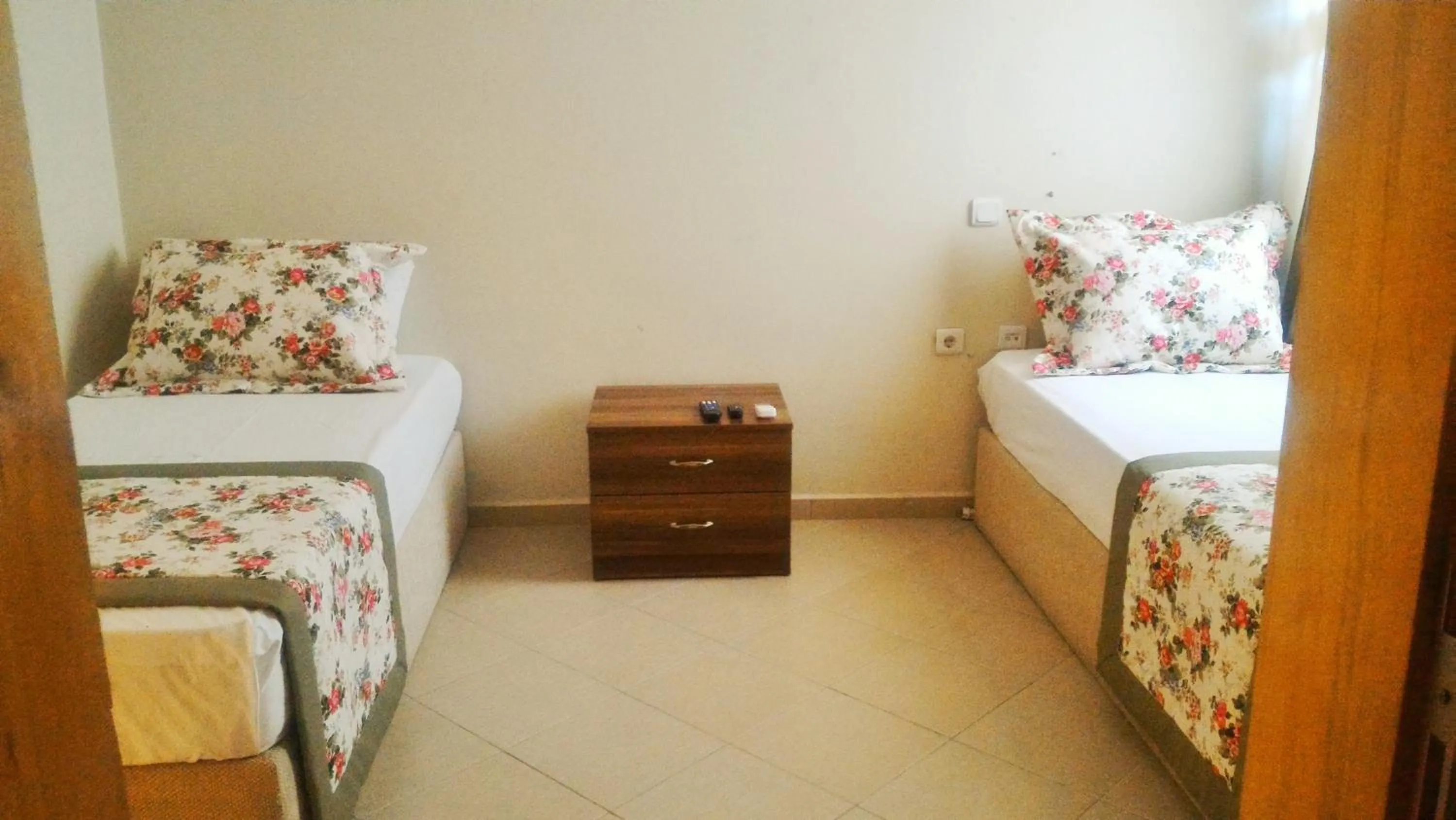 Photo of the whole room, Bed in Odunluk Tas Konak Hotel