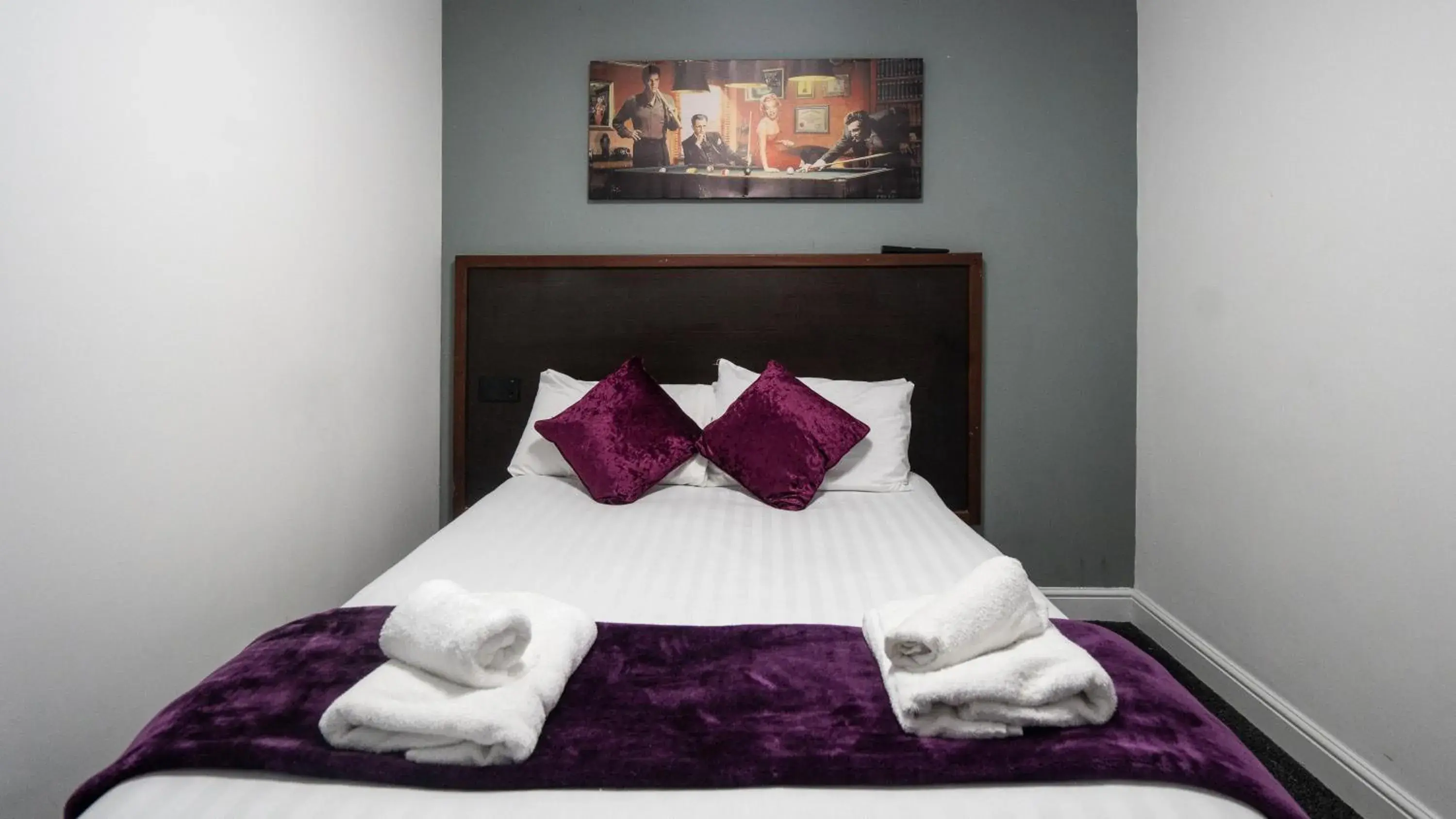 Bed in Imperial Salford Hotel Bed in Imperial Salford Hotel