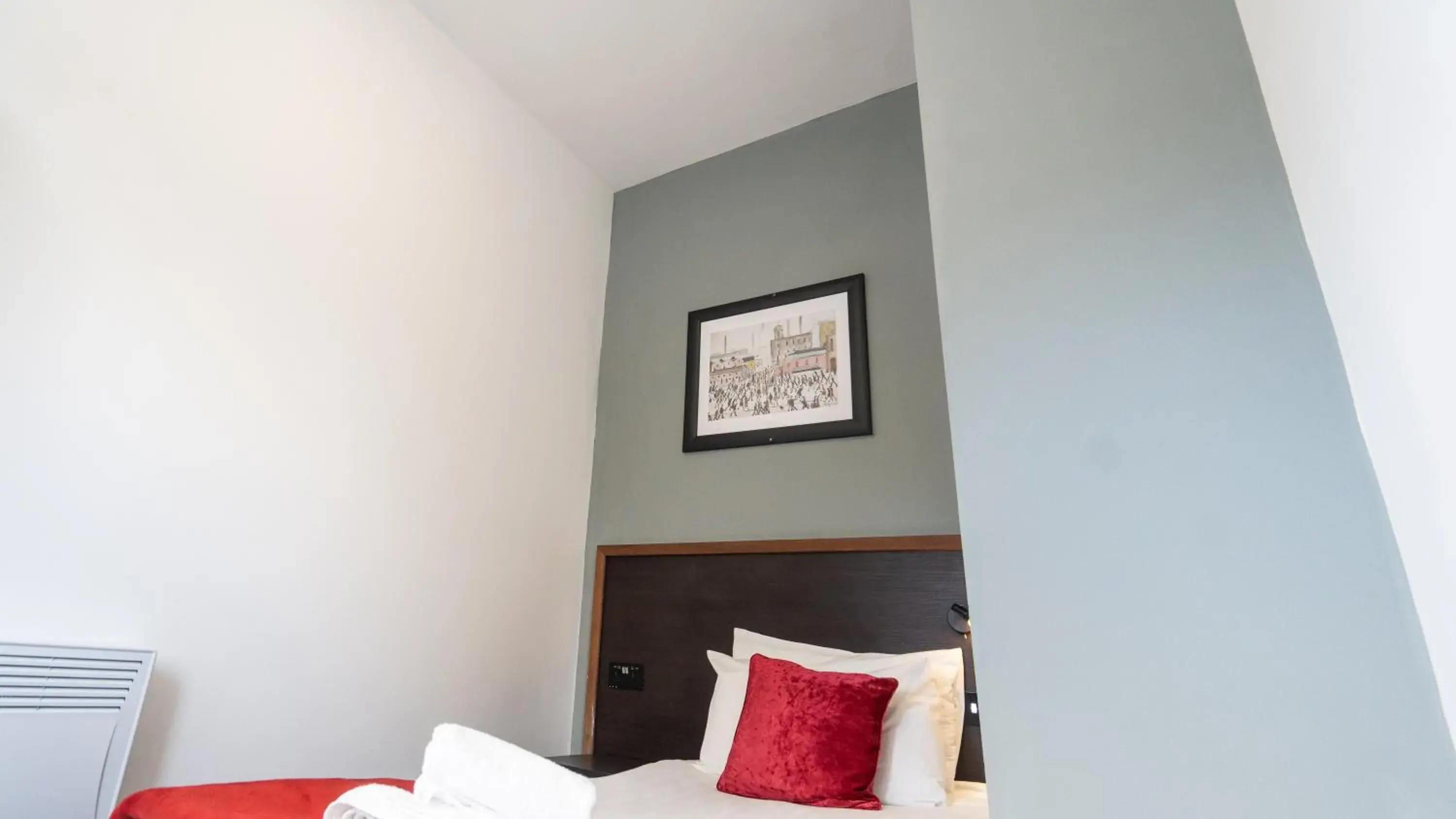 Bedroom, Bed in Imperial Salford Hotel Bedroom, Bed in Imperial Salford Hotel