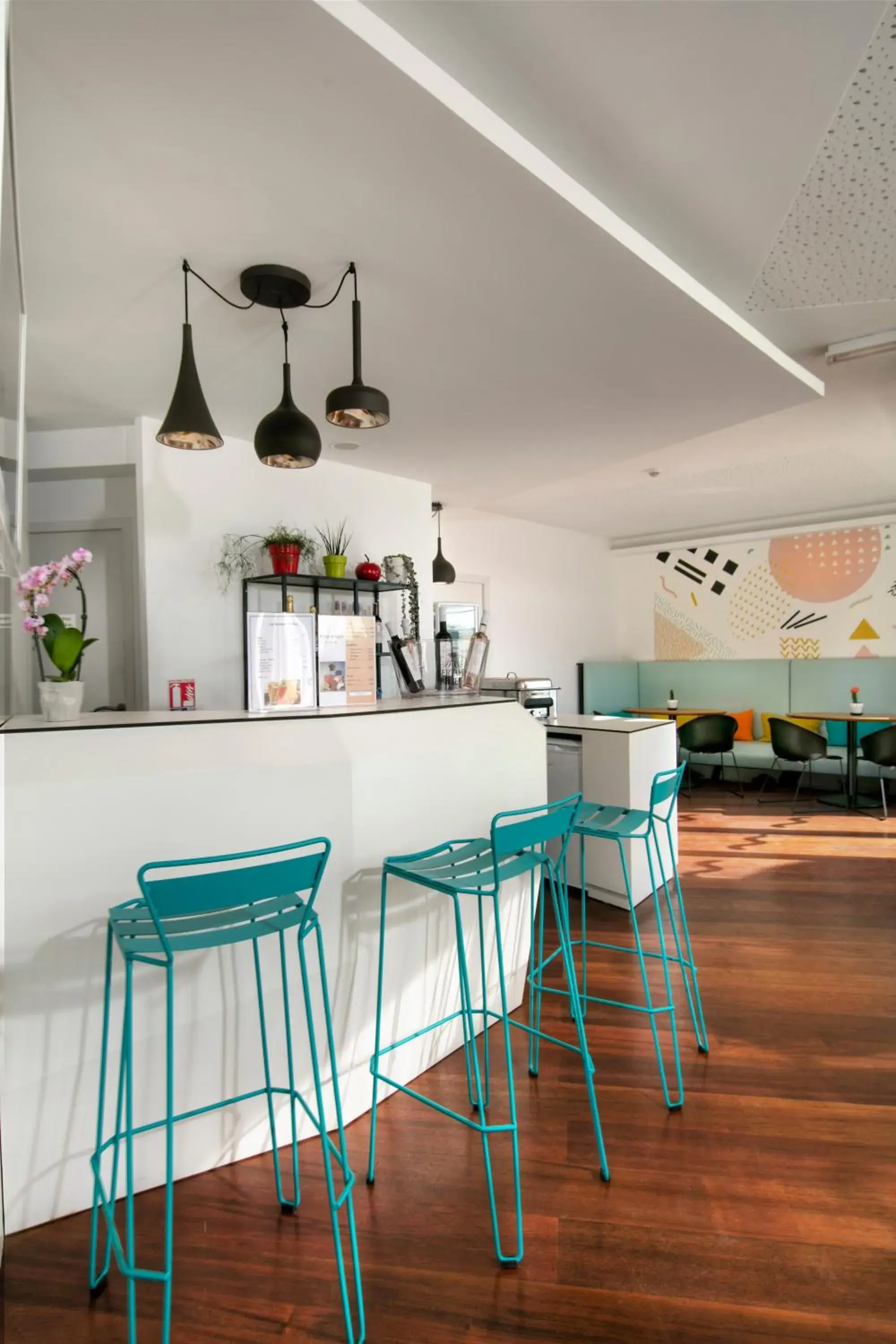 Lounge or bar in Adonis Mougins Lounge or bar in Adonis Mougins