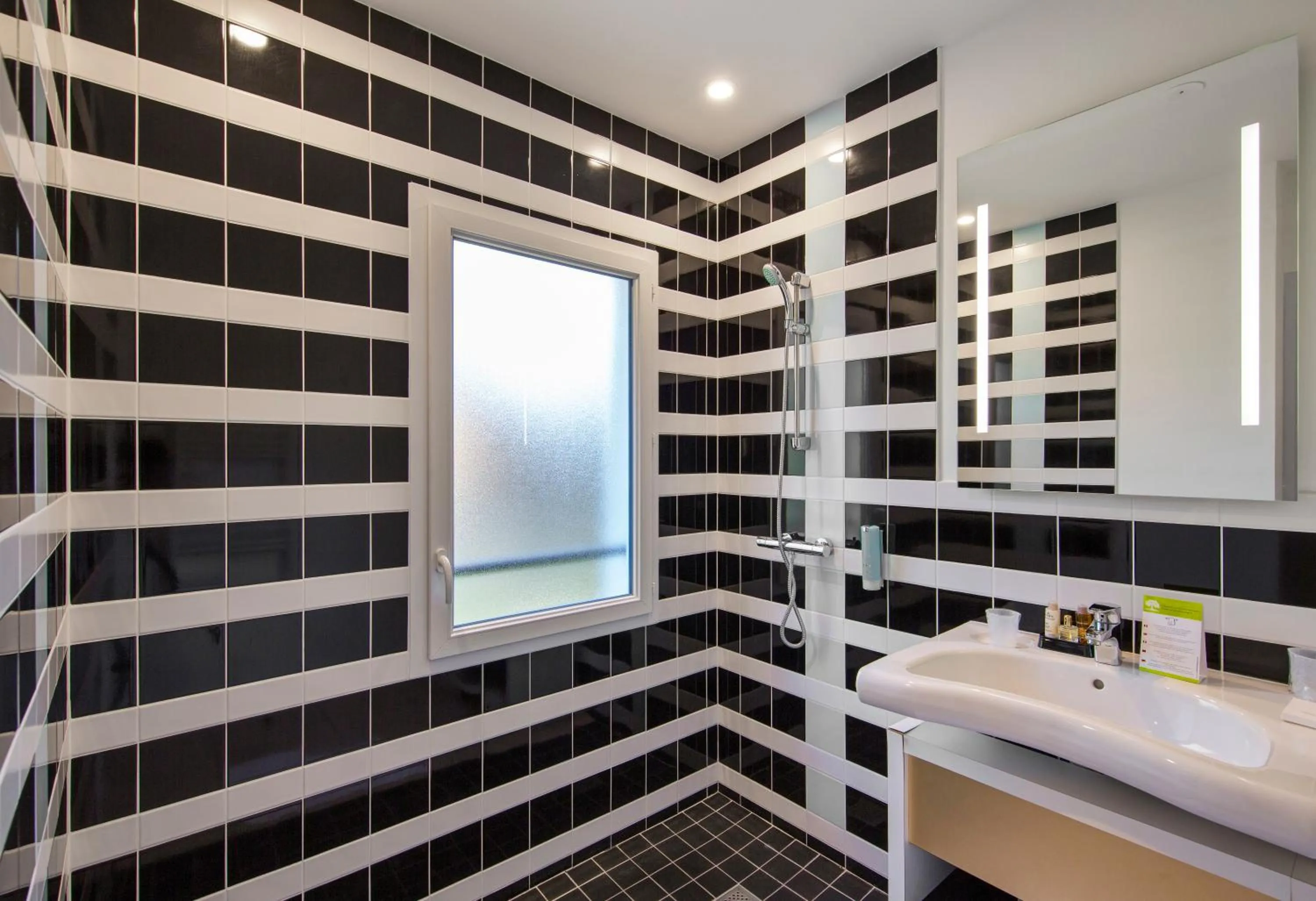 Bathroom in Adonis Mougins