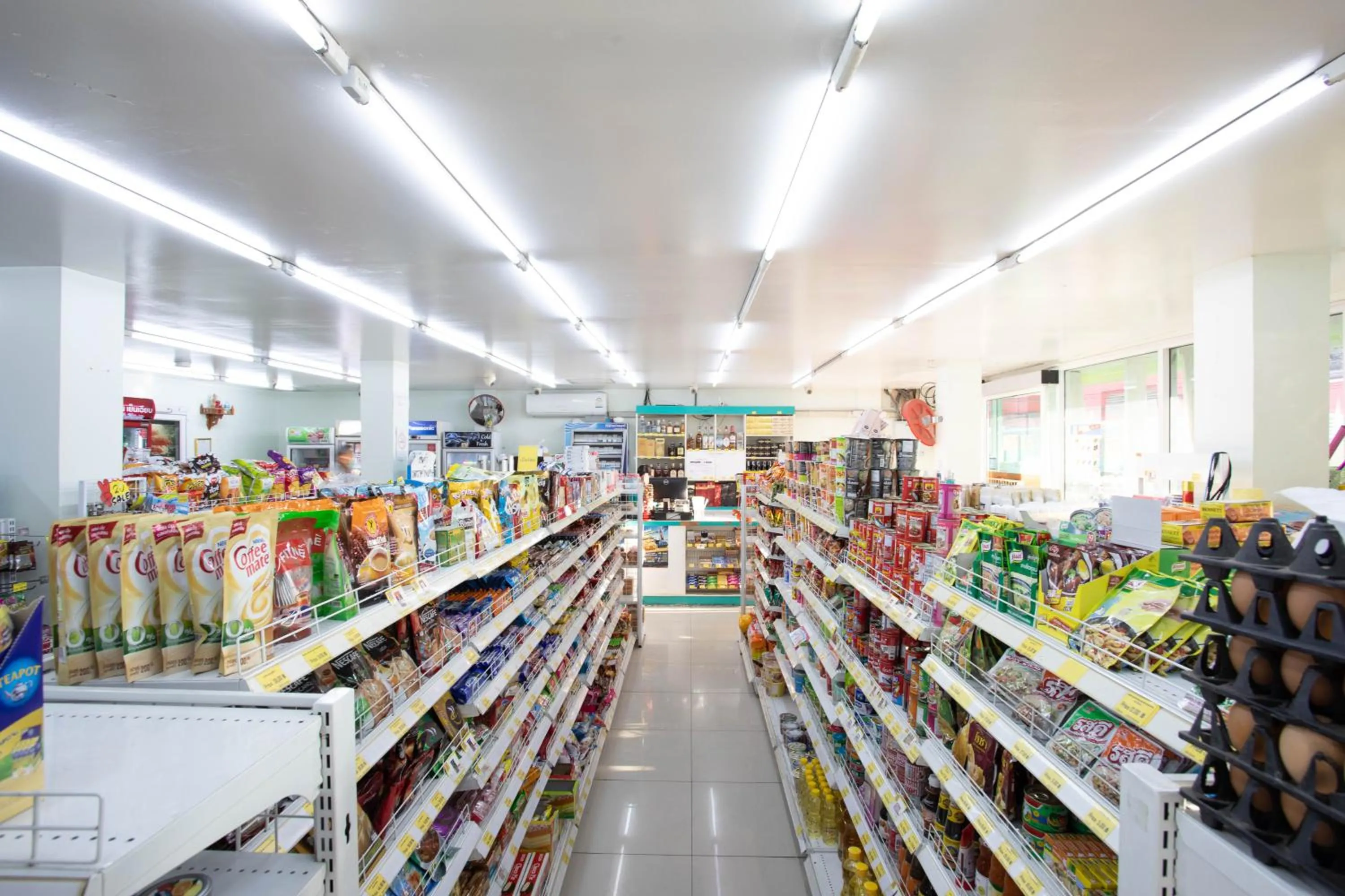 Supermarket/grocery shop in Lucky Green View