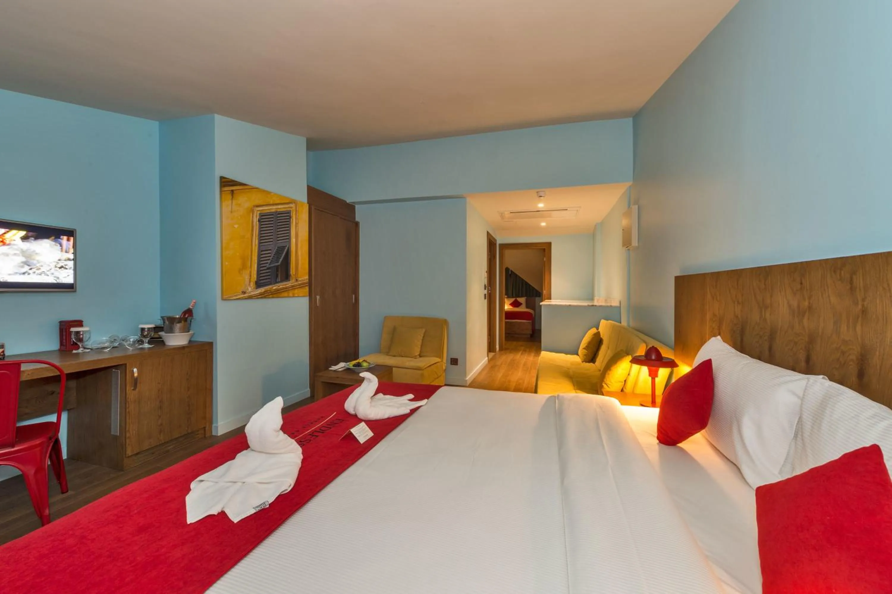 Bedroom, Bed in Taksim Istanbul Nis Hotel - Istiklal Street