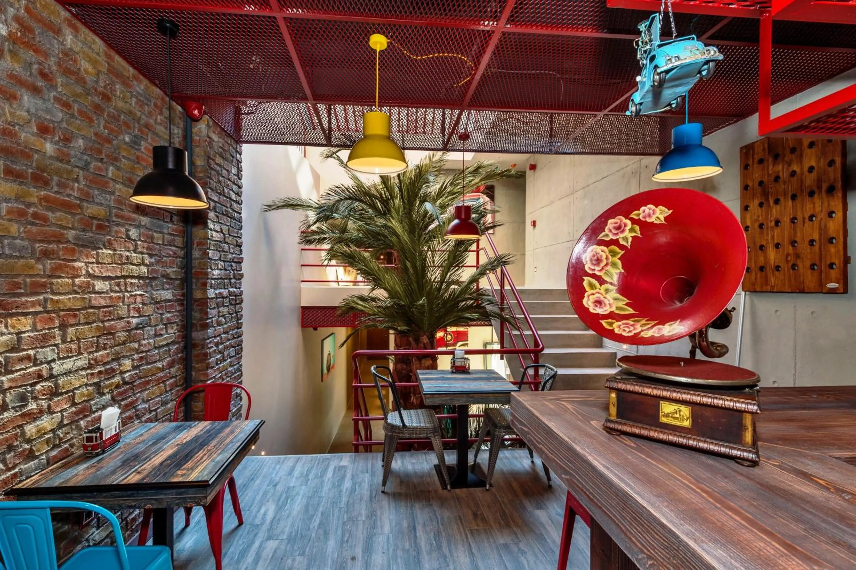 Restaurant/places to eat in Taksim Istanbul Nis Hotel - Istiklal Street