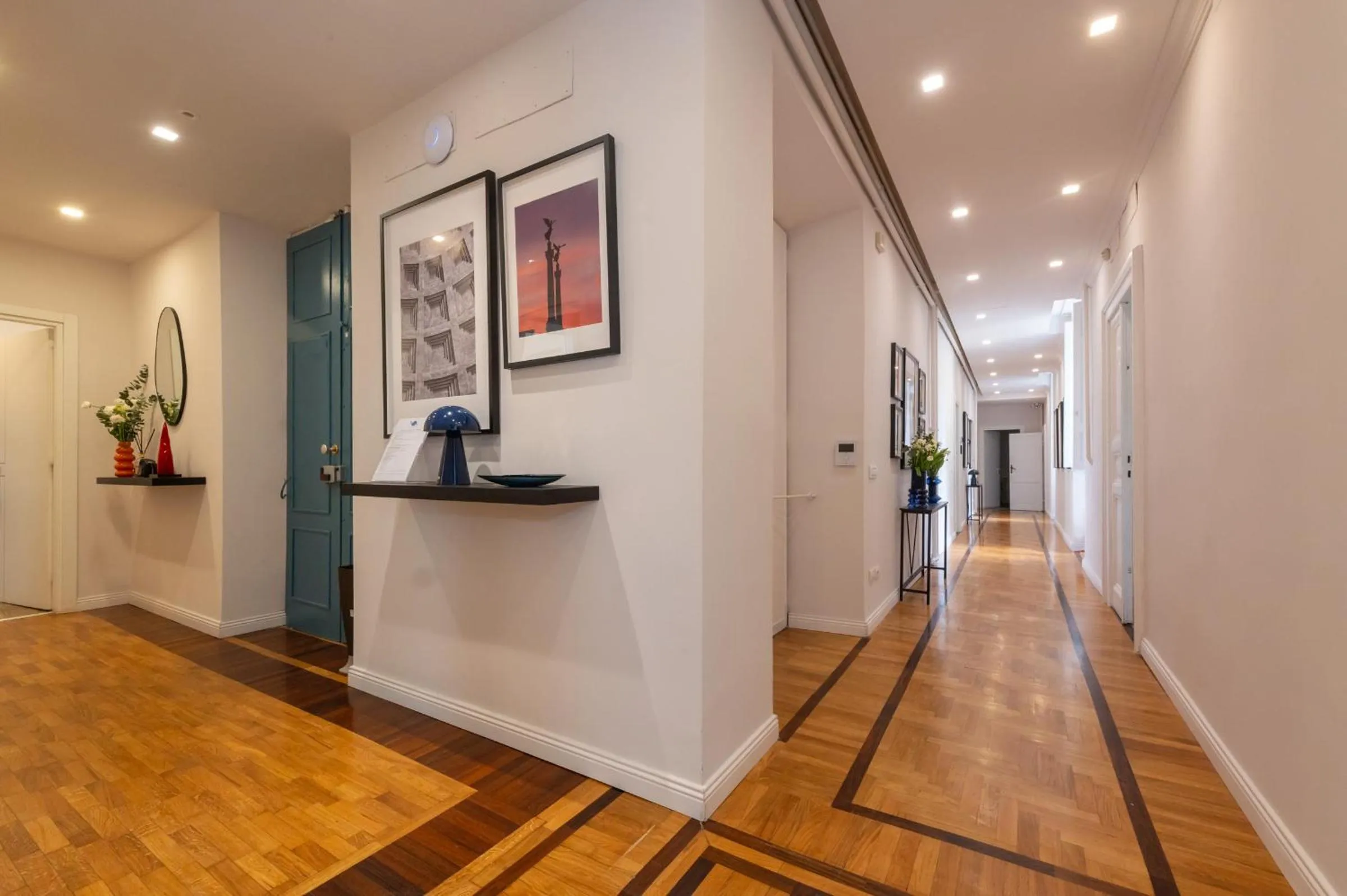 Decorative detail in Nox