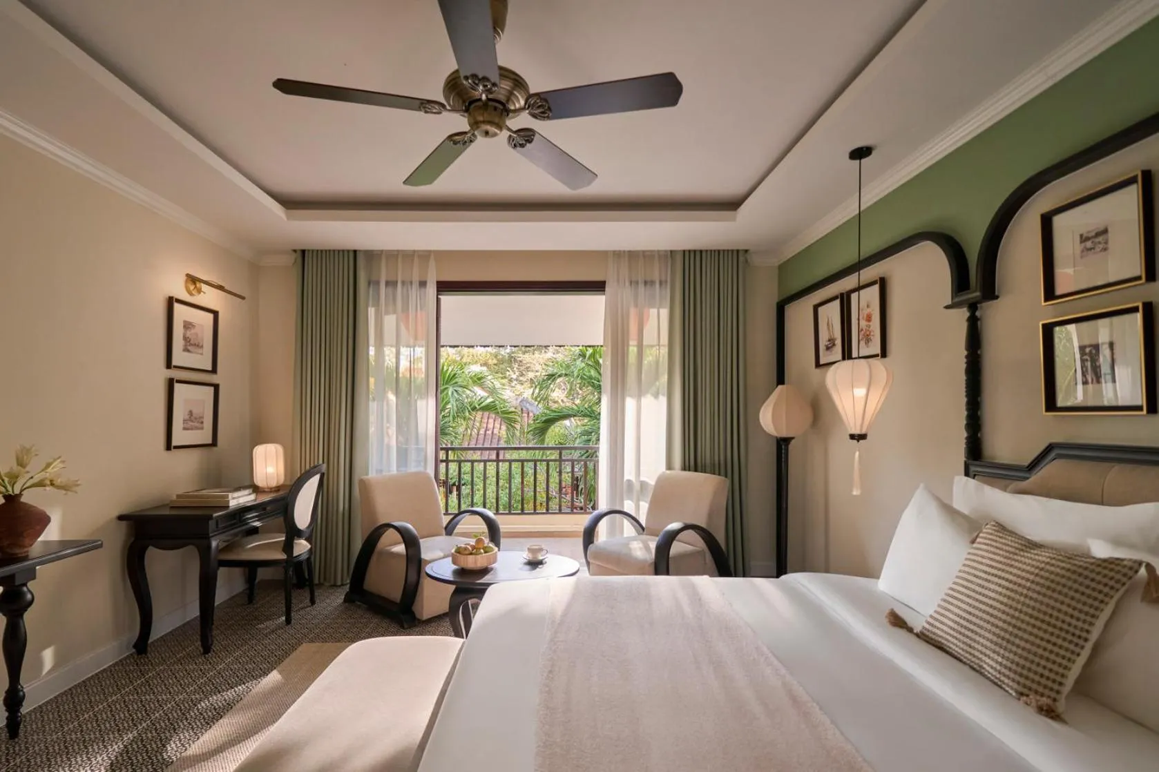 Bed in Grand Signature By M Village Hoi An Resort