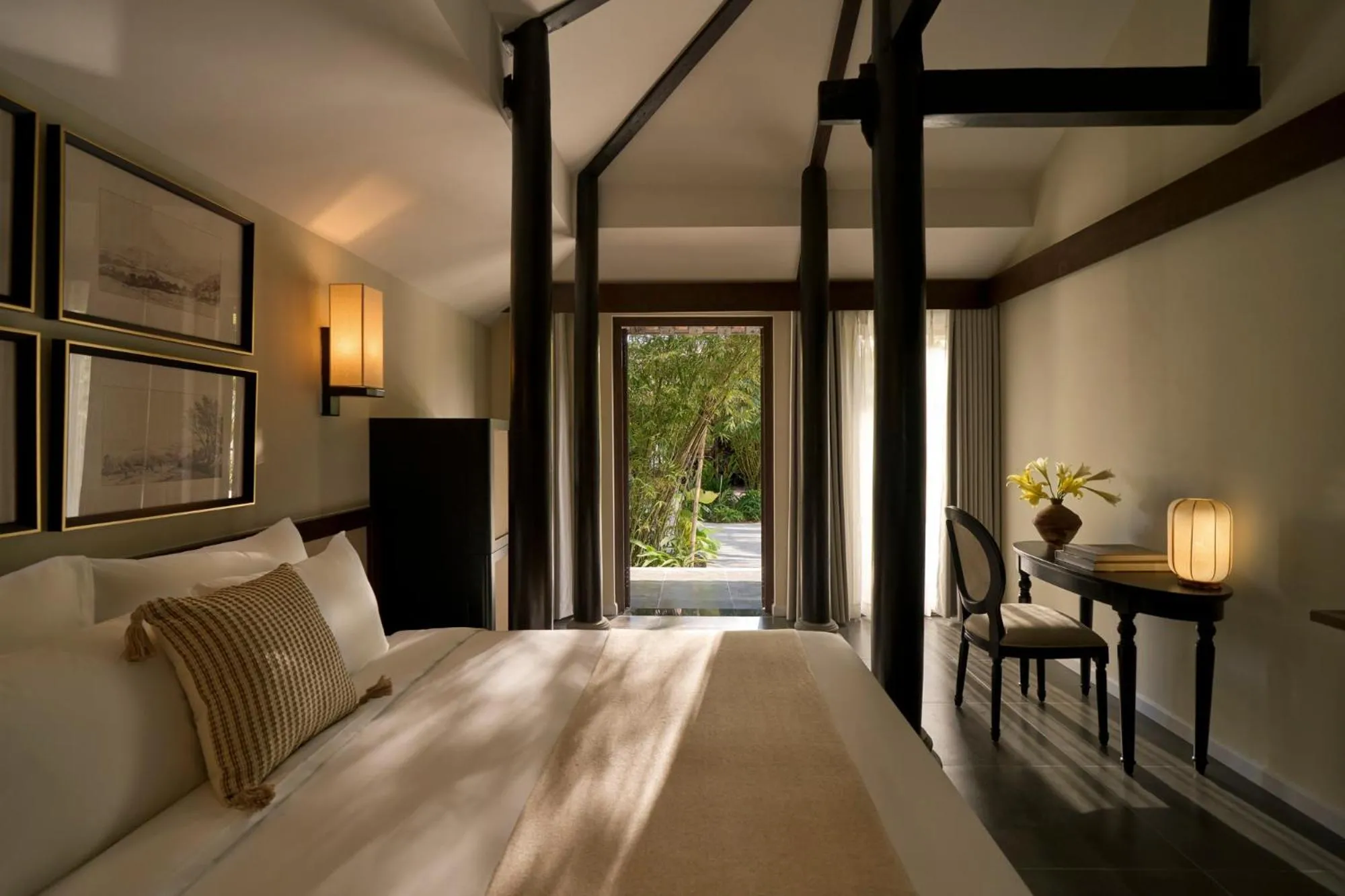 Bed in Grand Signature By M Village Hoi An Resort