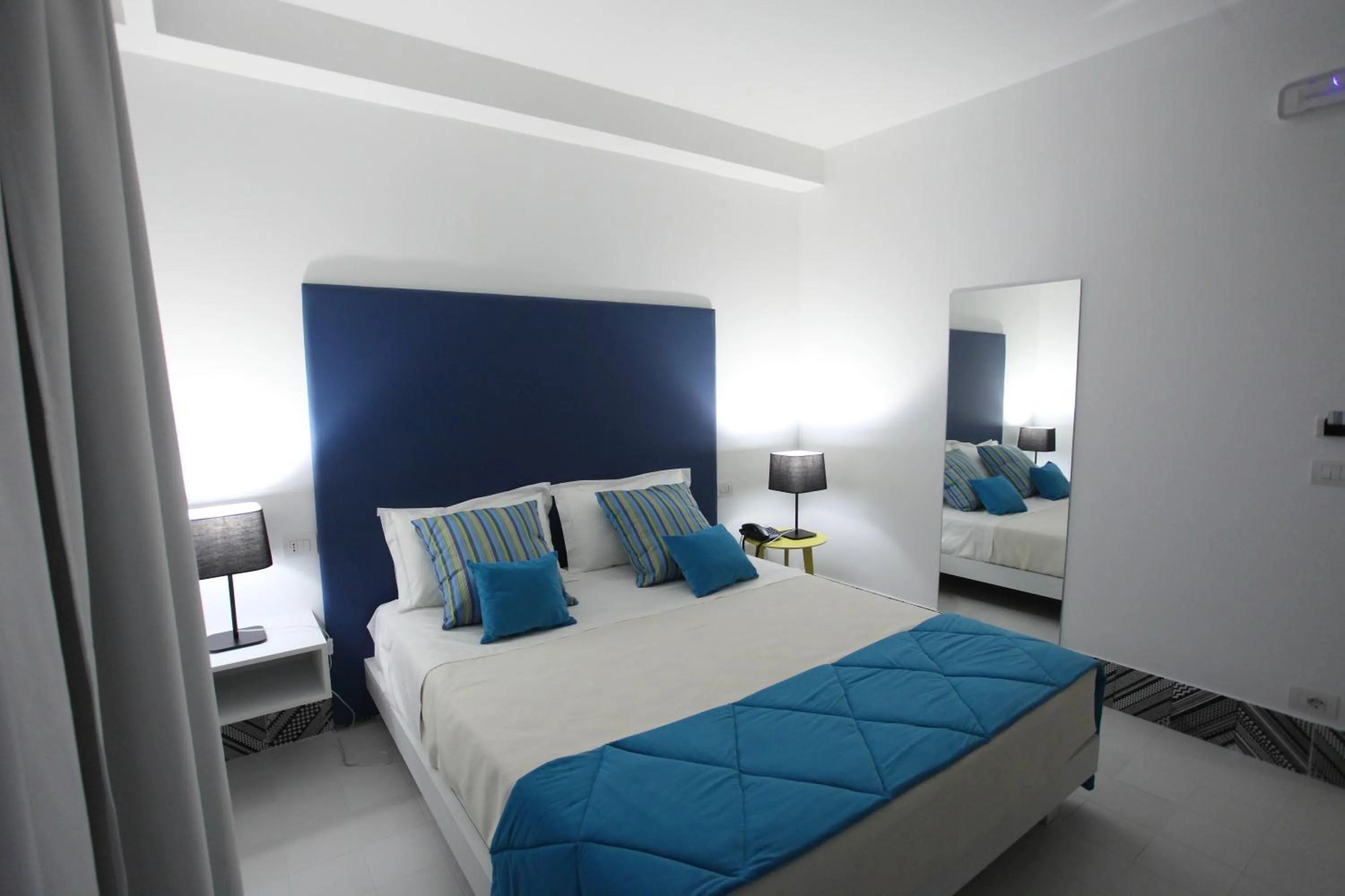 Photo of the whole room, Bed in Palma d'Oro