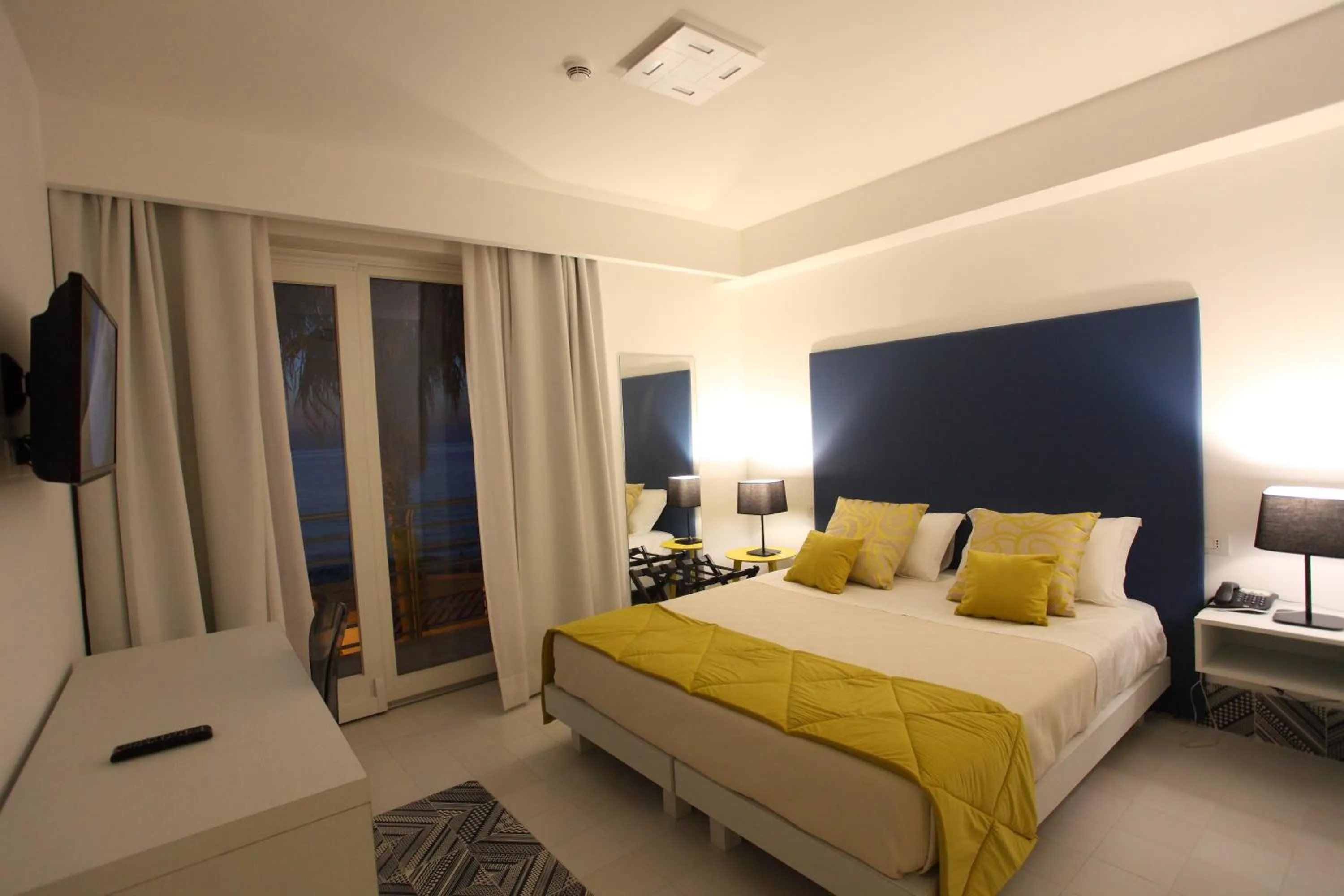 Bedroom, Bed in Palma d'Oro