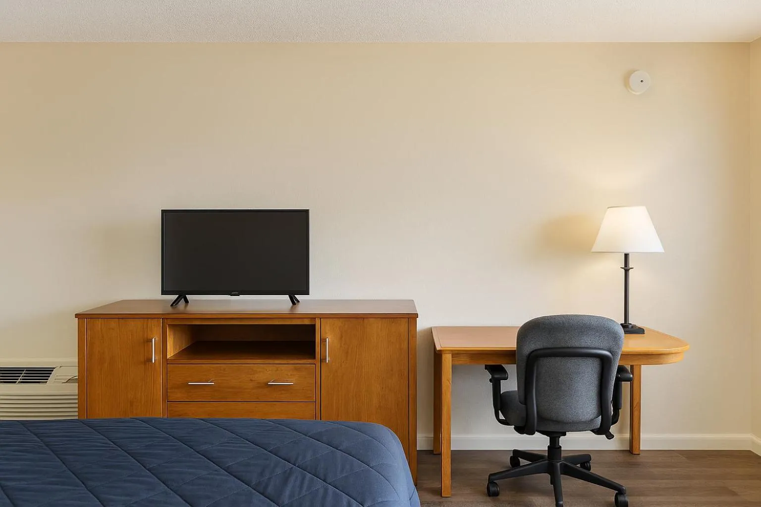 Country Host Inn