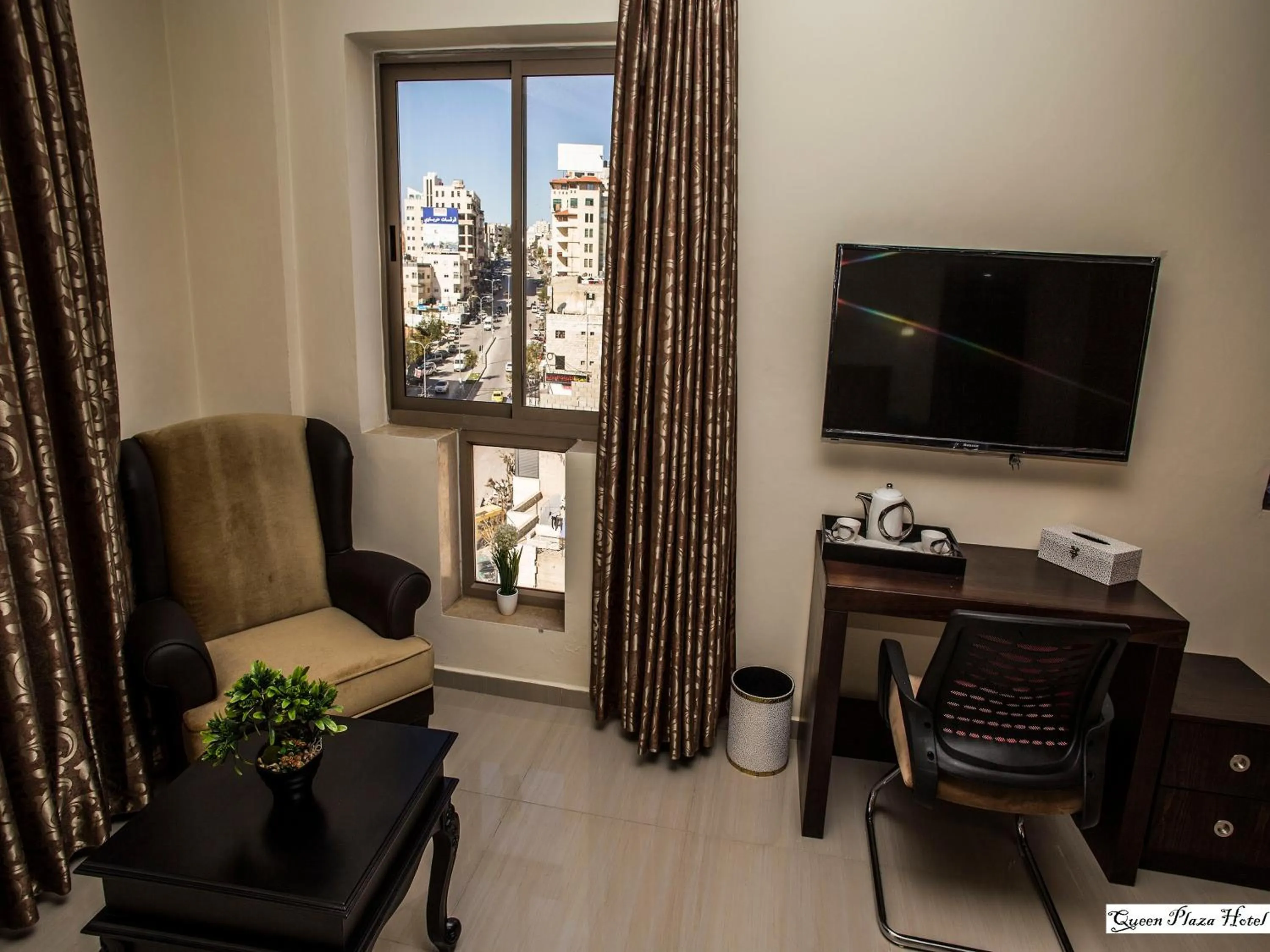 City view in Queen Plaza Hotel