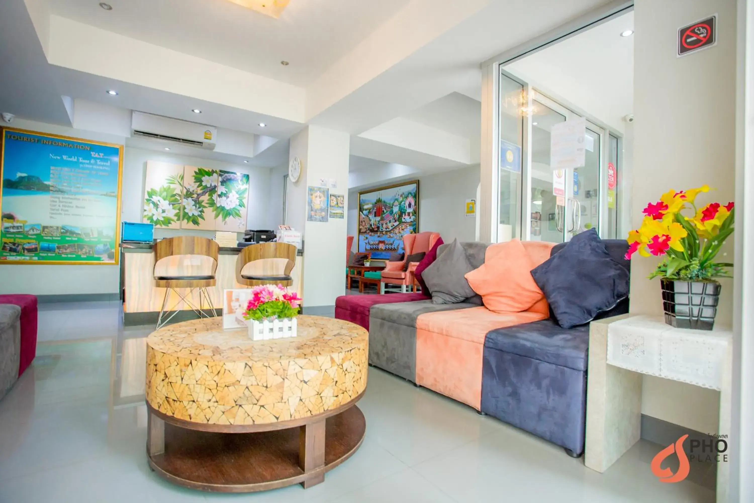 Lobby or reception in Pho Place Lobby or reception in Pho Place