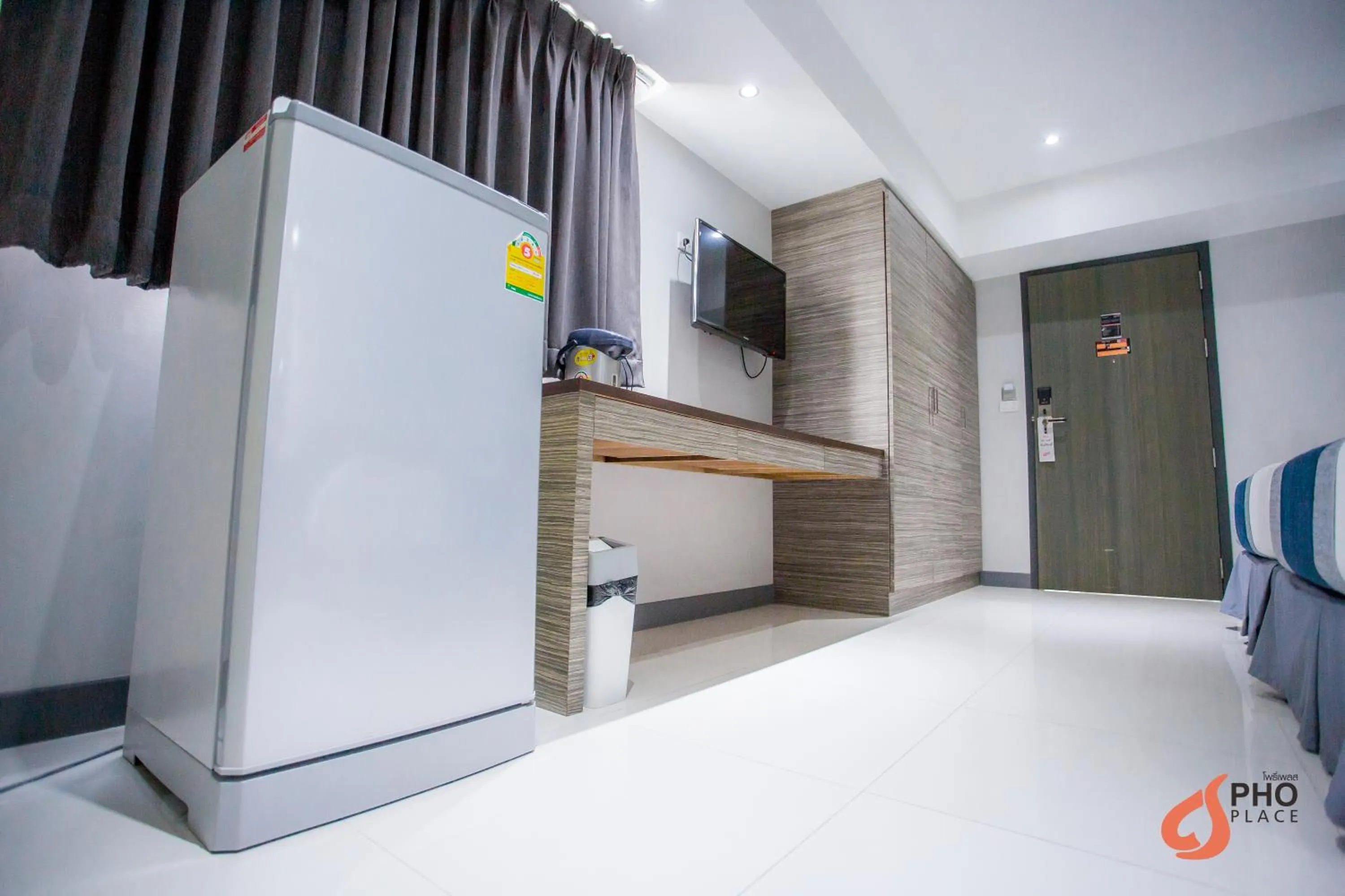 Photo of the whole room in Pho Place