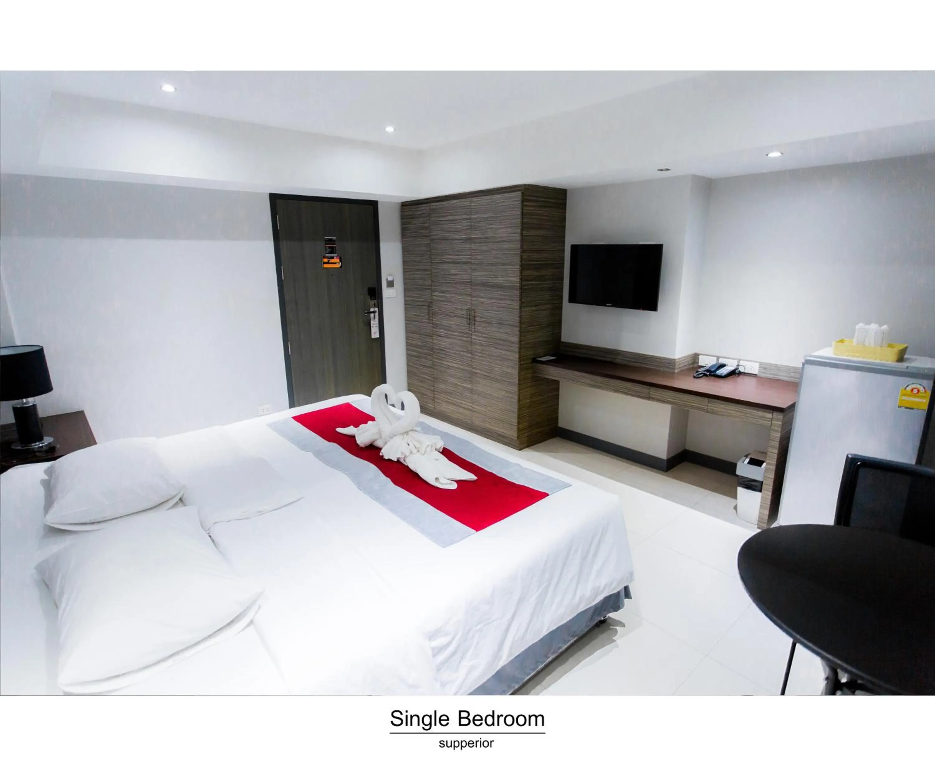 Bedroom, Bed in Pho Place