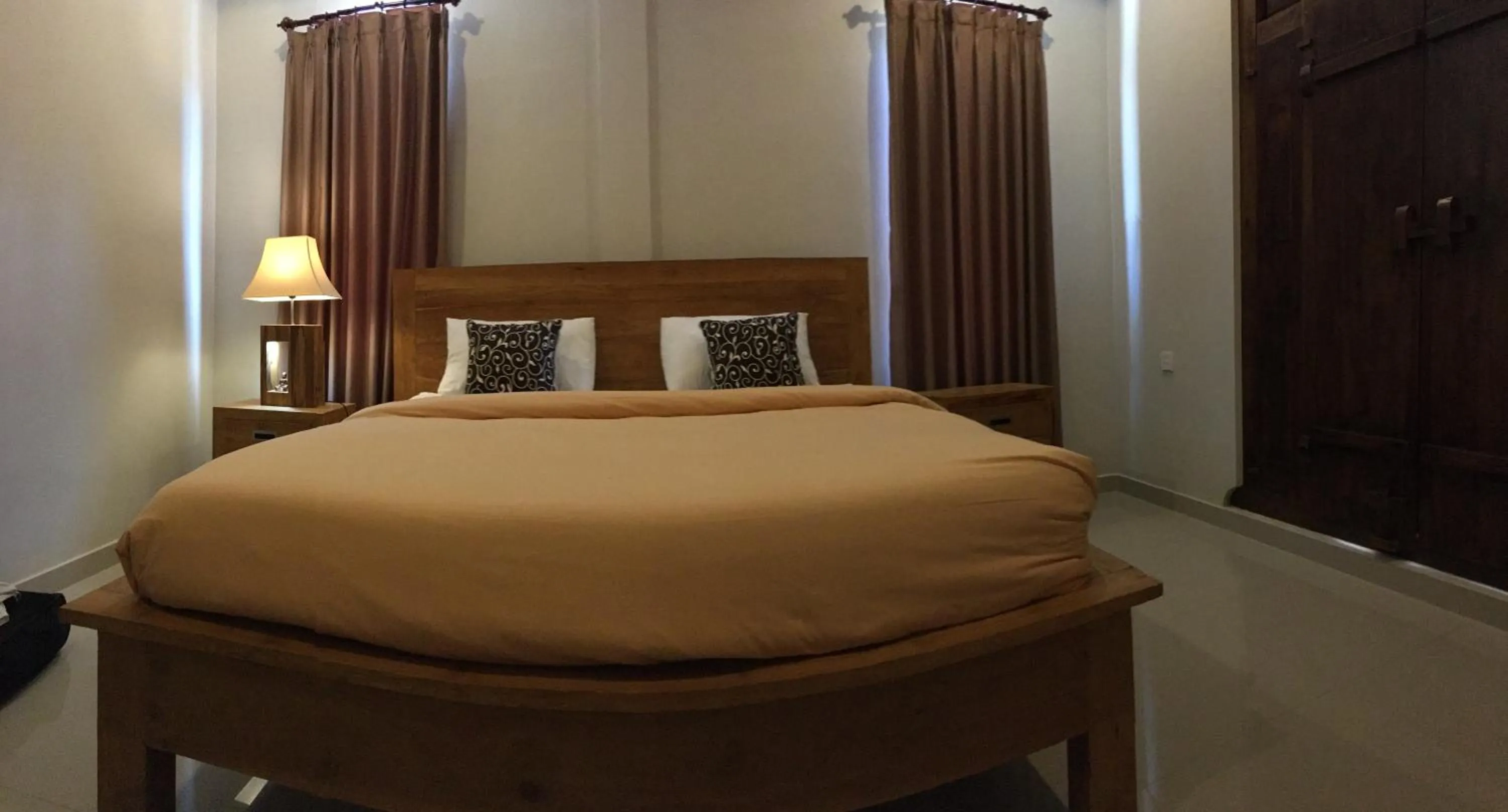 Bed in Wina Ubud B&B