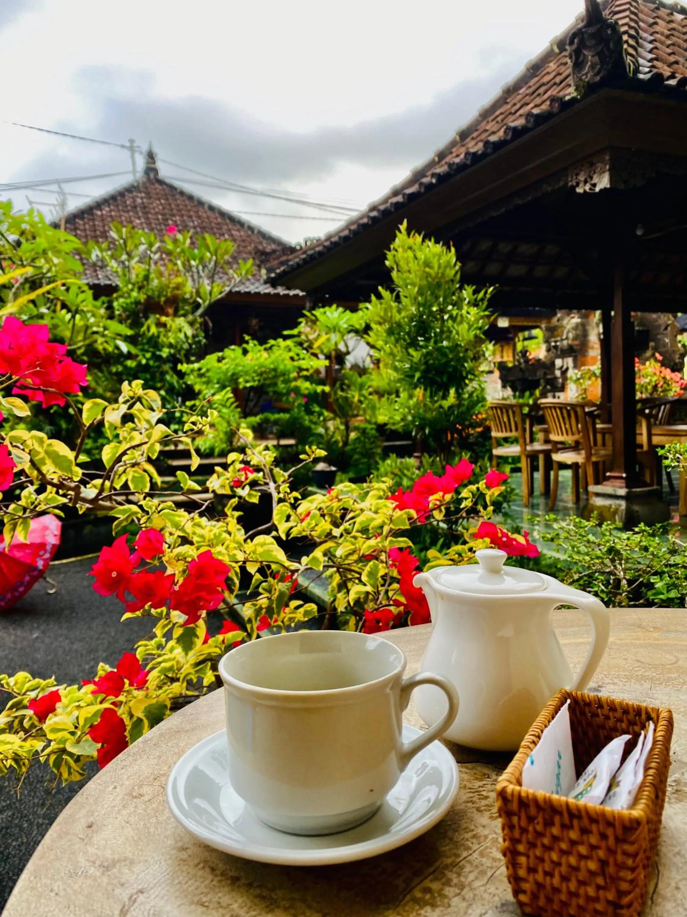 Coffee/tea facilities in Wina Ubud B&B