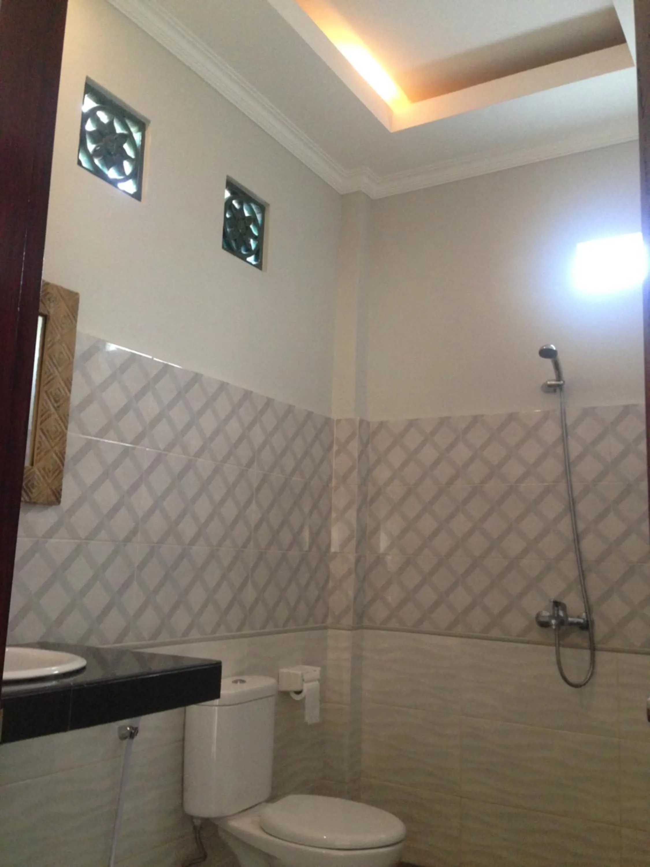 Toilet in Wina Ubud B&B