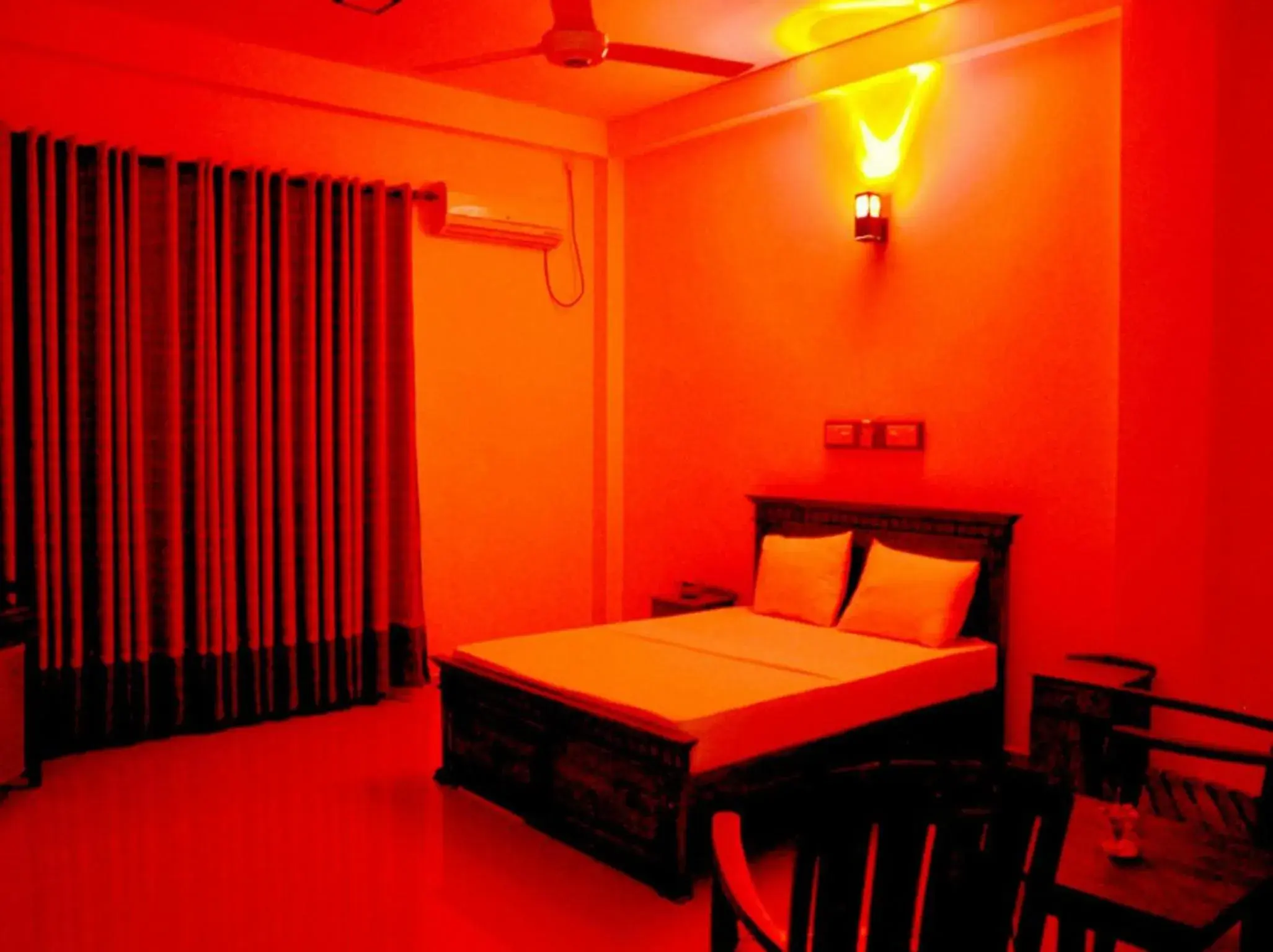 Comfort Double Room with Bath in Villa 234 Comfort Double Room with Bath in Villa 234